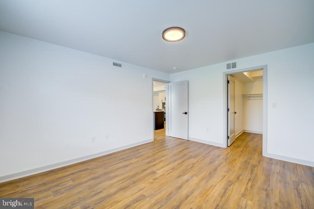 ROXBOROUGH - Residential Lease