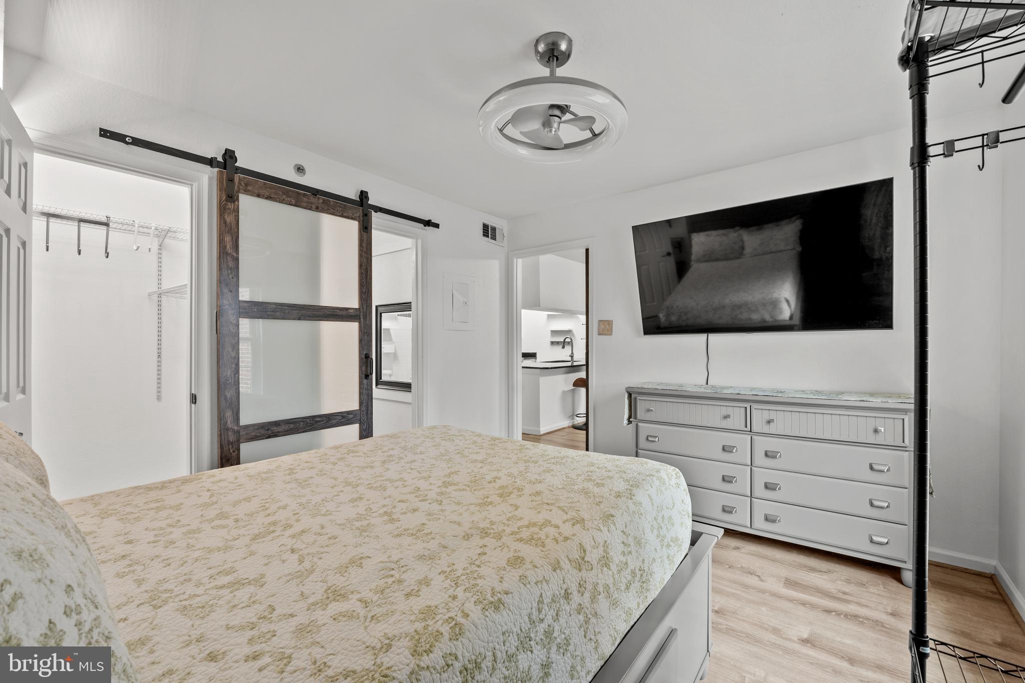 POINTE AT PARK CENTER - Residential Lease