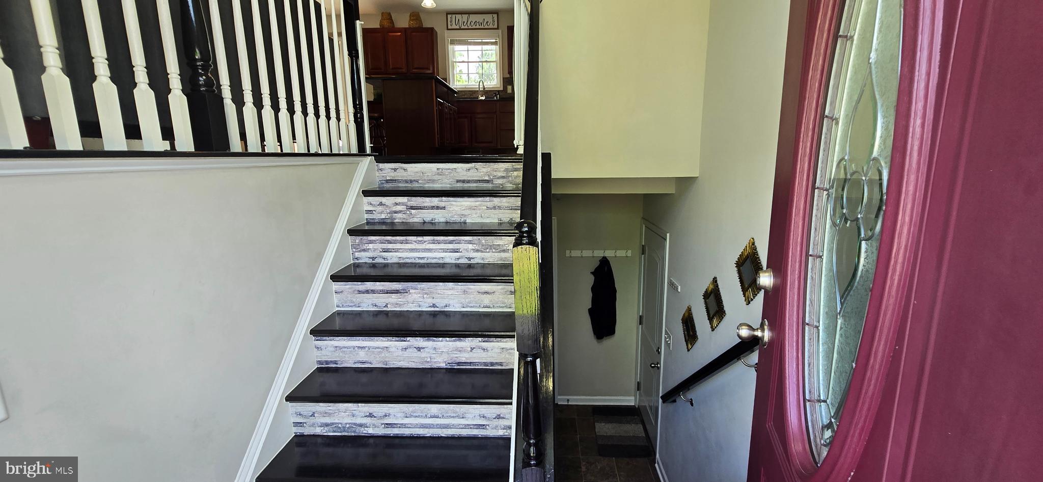 MIDDLE CREEK MANOR - Residential