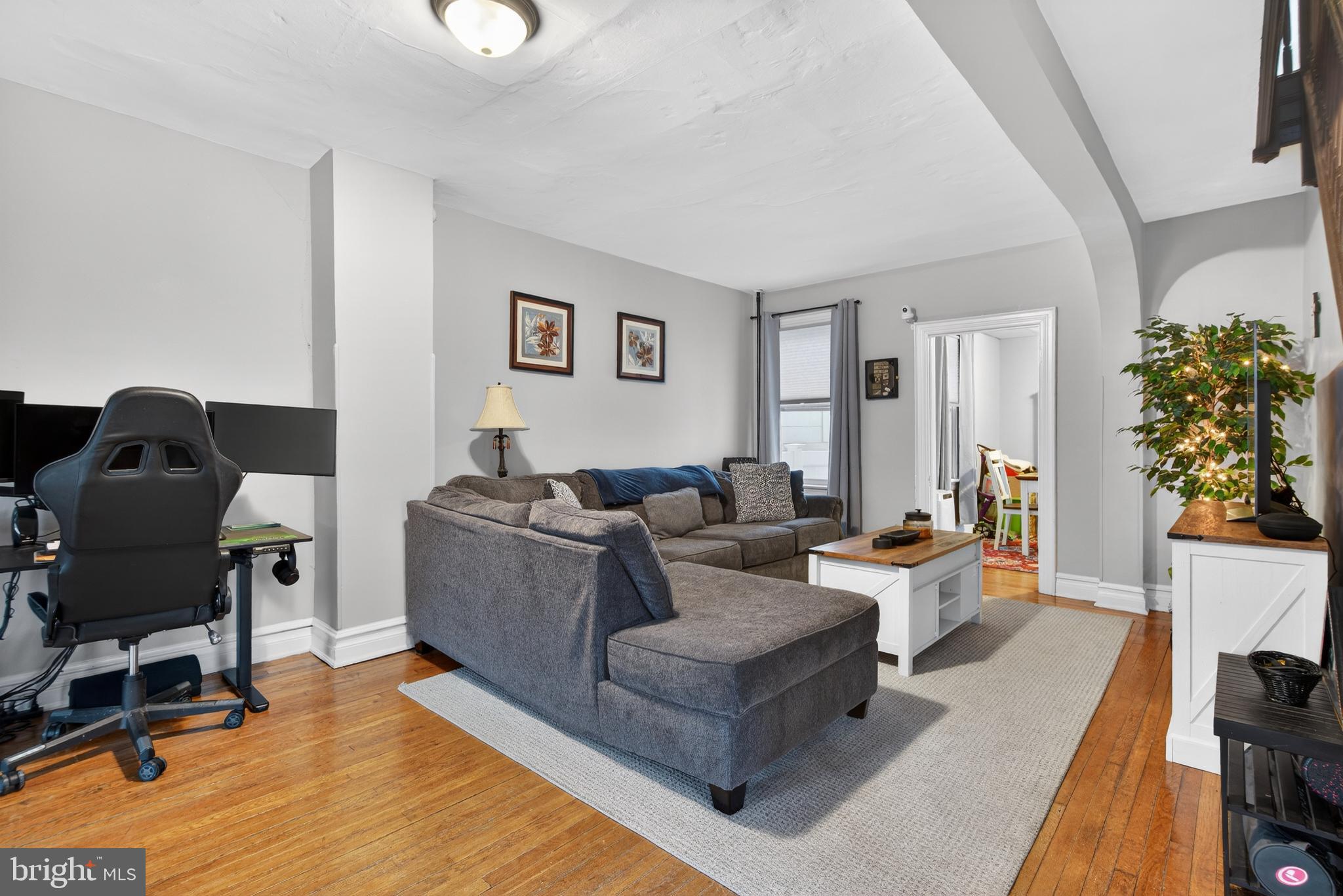 222 N FRANKLIN STREET