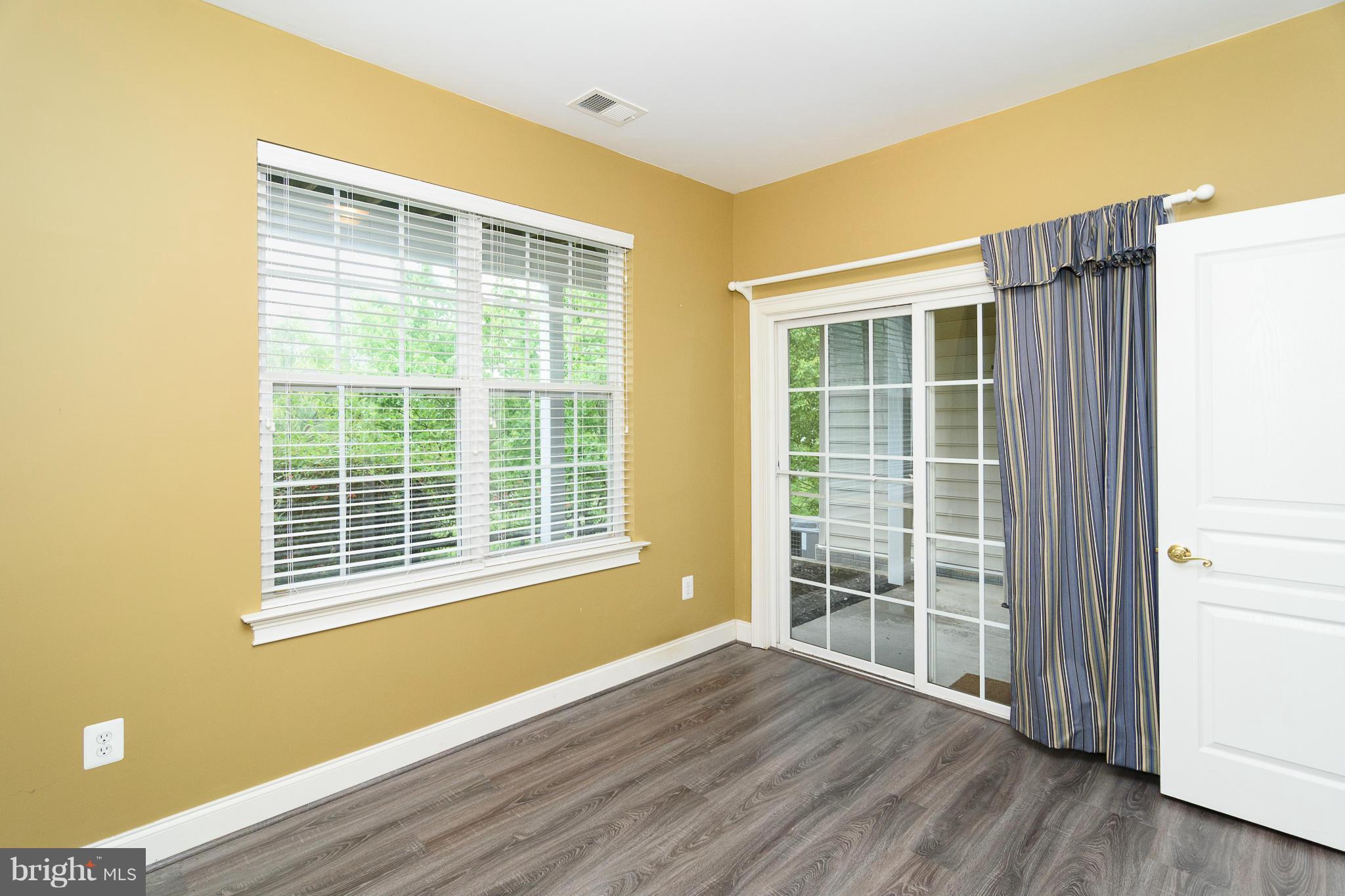 AUTUMN VIEW - Residential