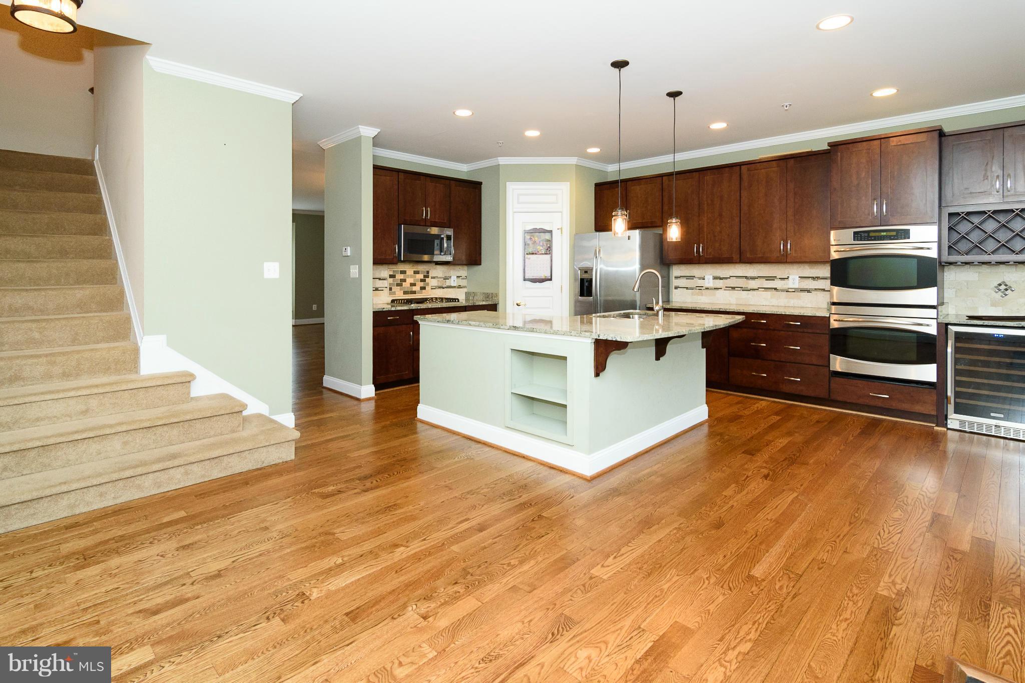 AUTUMN VIEW - Residential