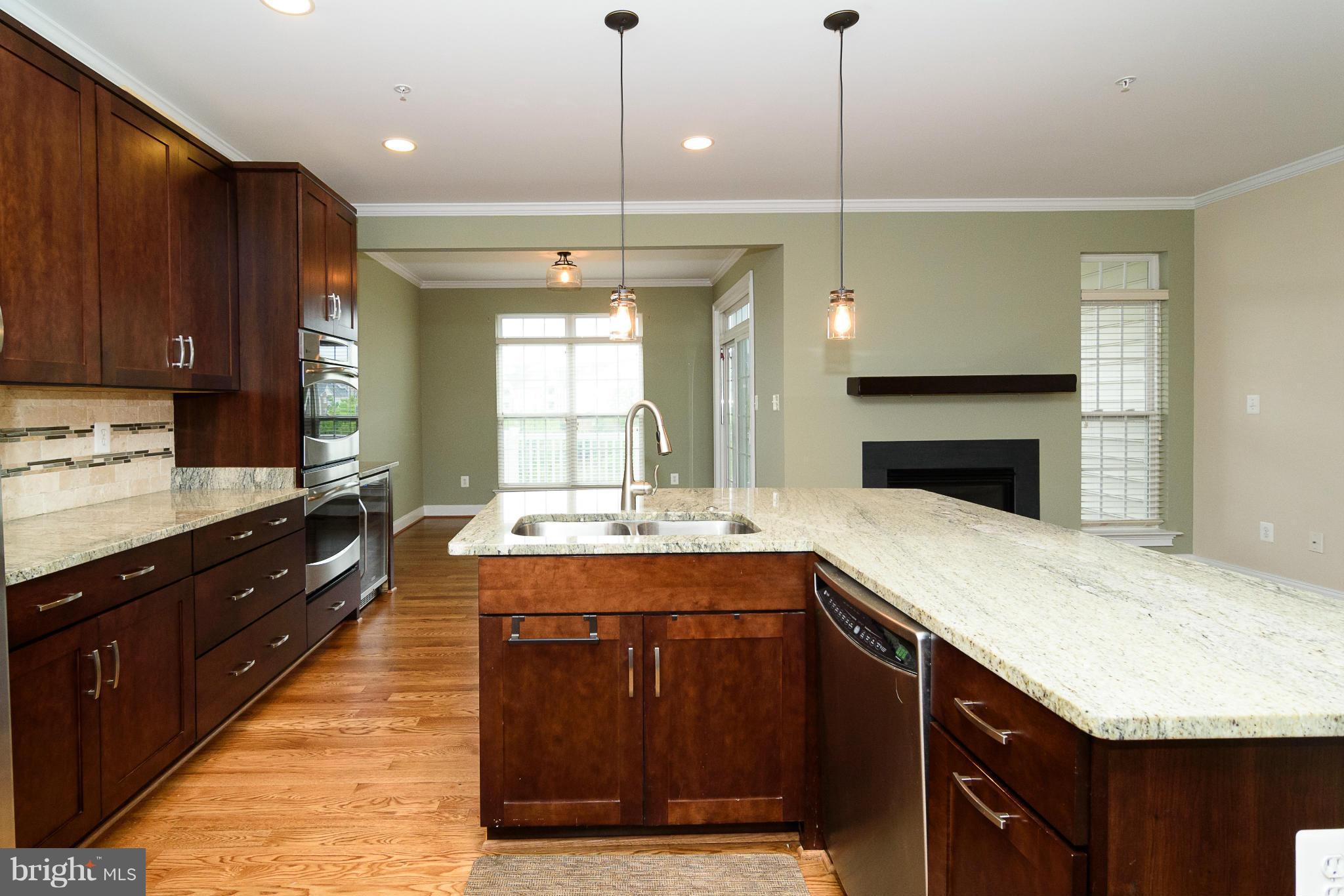 AUTUMN VIEW - Residential