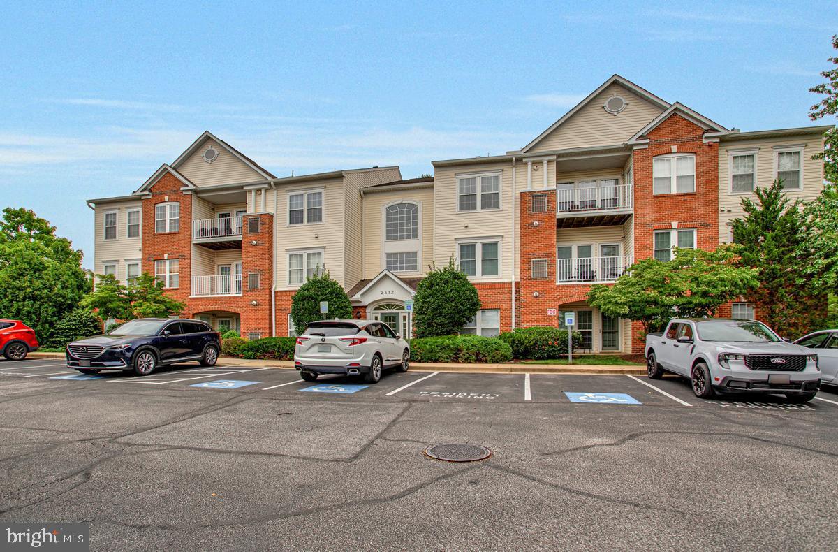2412 CHESTNUT TERRACE COURT 102