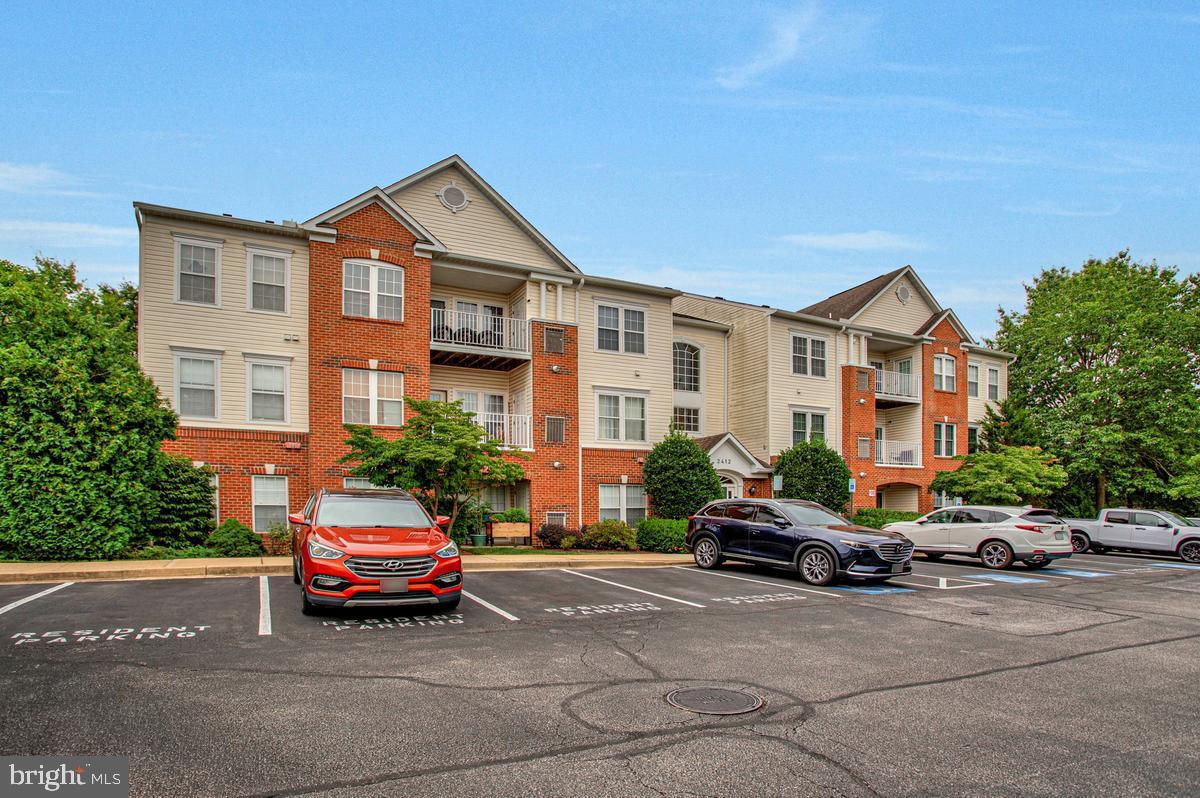 2412 CHESTNUT TERRACE COURT 102