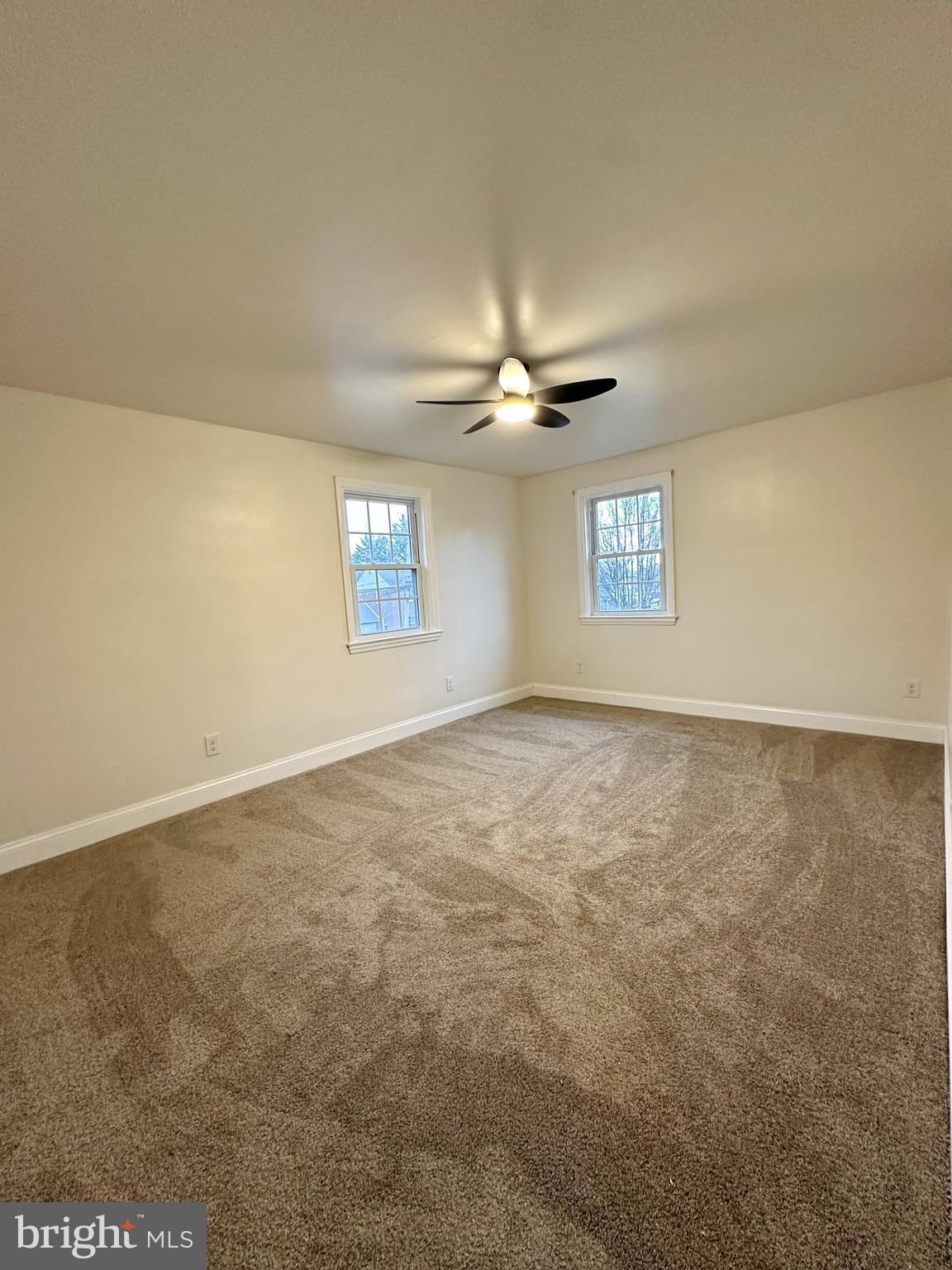 ROLLING PARK - Residential