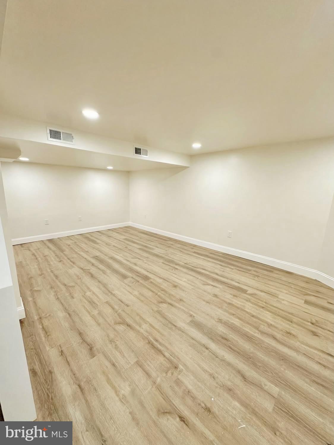 ROLLING PARK - Residential