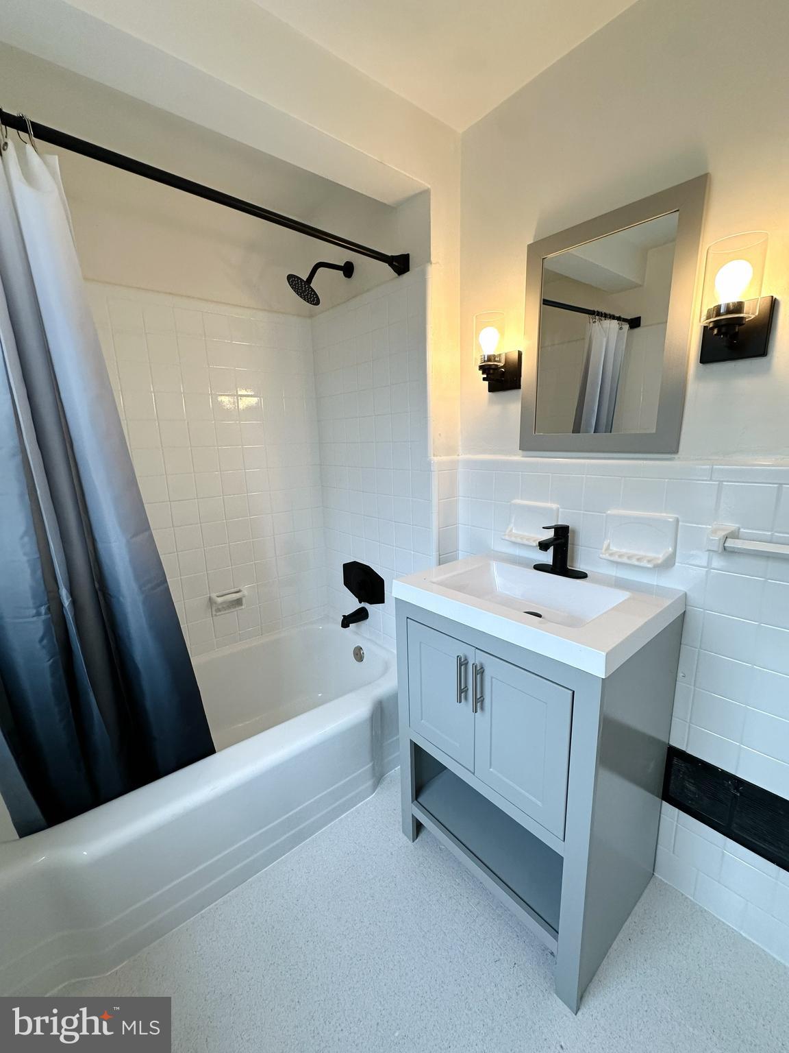 ROLLING PARK - Residential