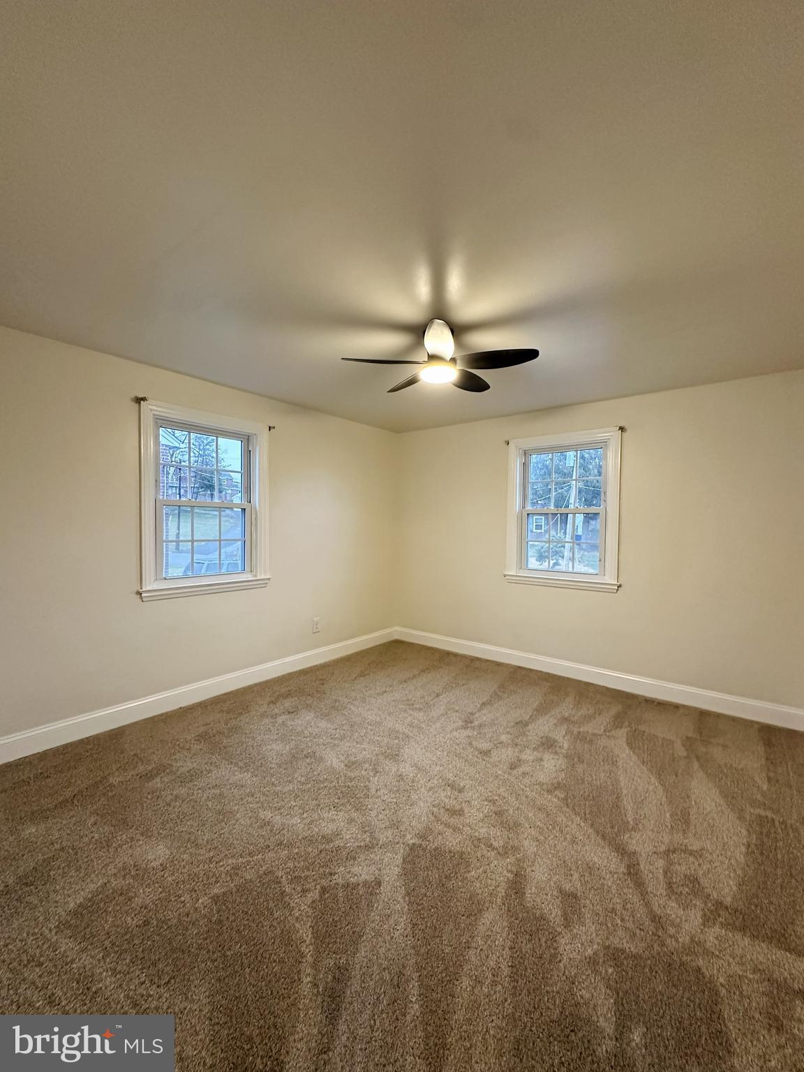 ROLLING PARK - Residential