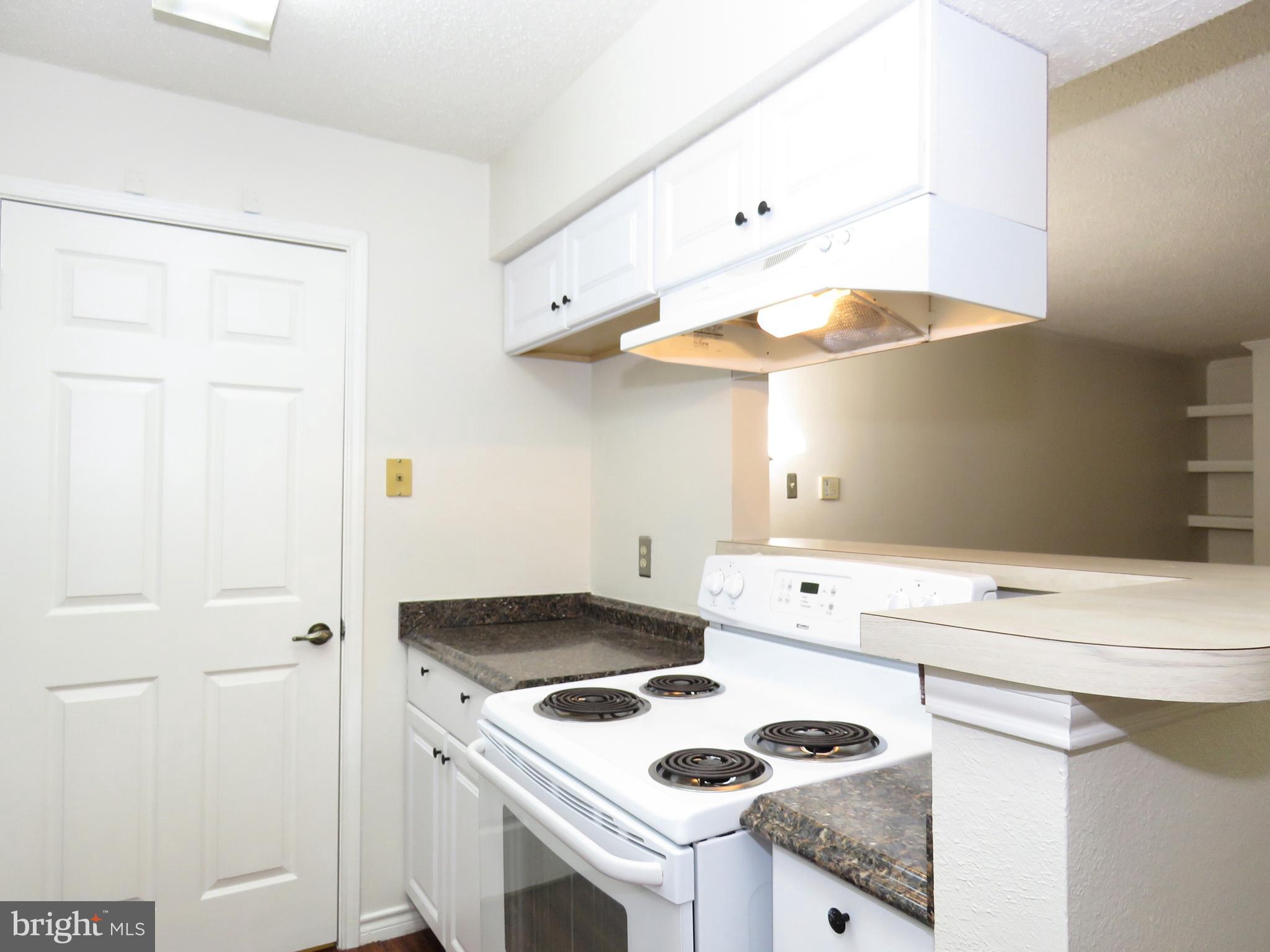 FOUNTAINS AT MCLEAN - Residential