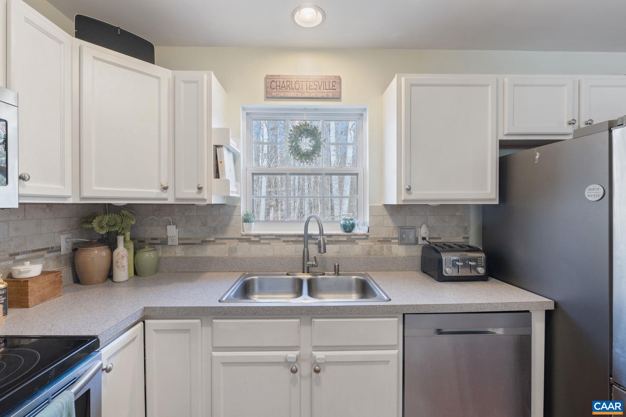 LAKE MONTICELLO - Residential