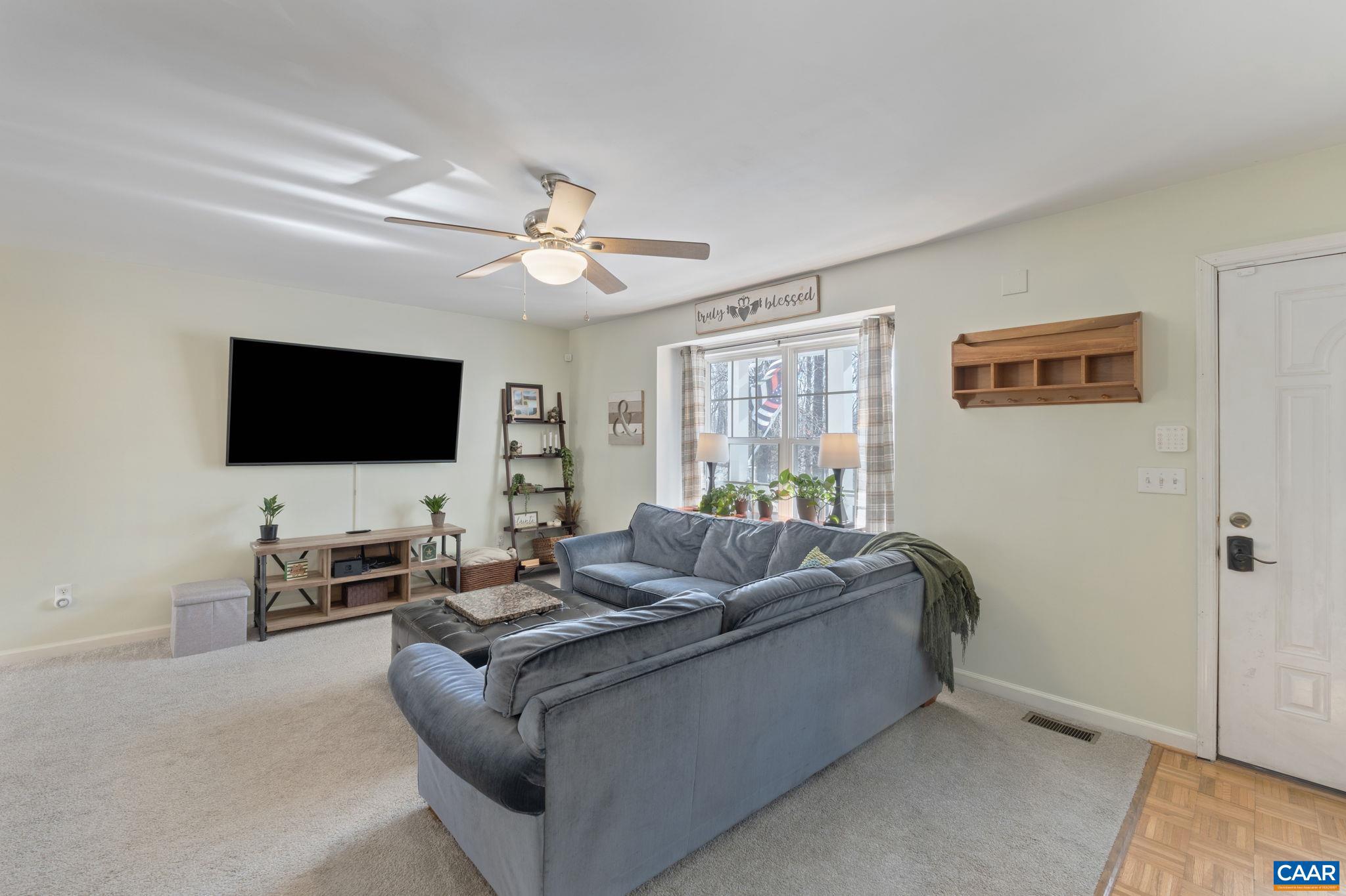 LAKE MONTICELLO - Residential