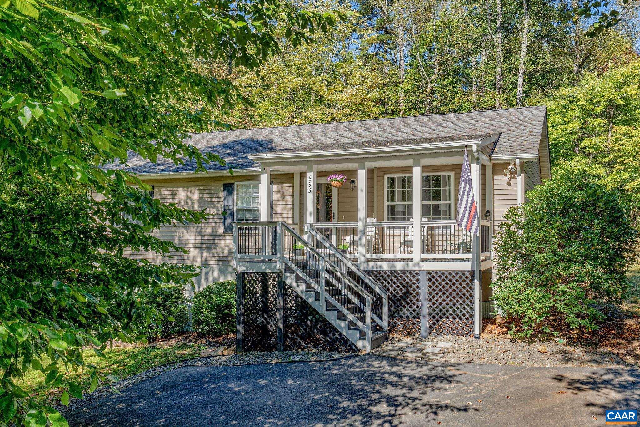 LAKE MONTICELLO - Residential