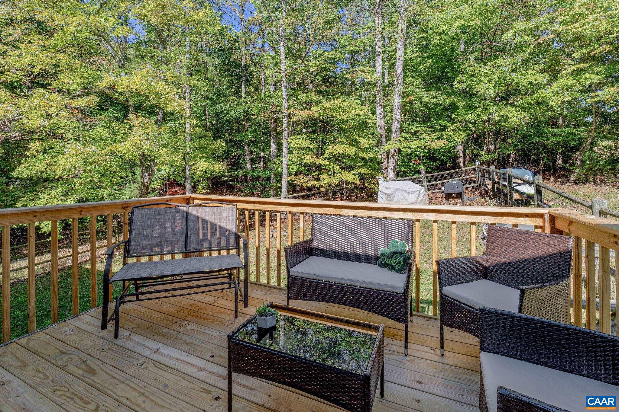 LAKE MONTICELLO - Residential