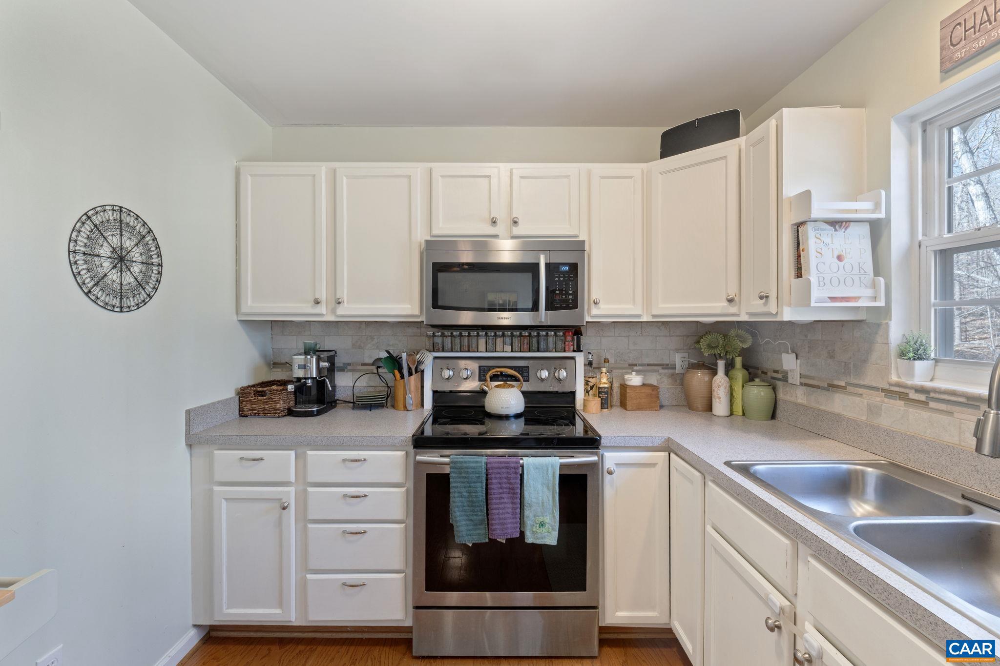 LAKE MONTICELLO - Residential