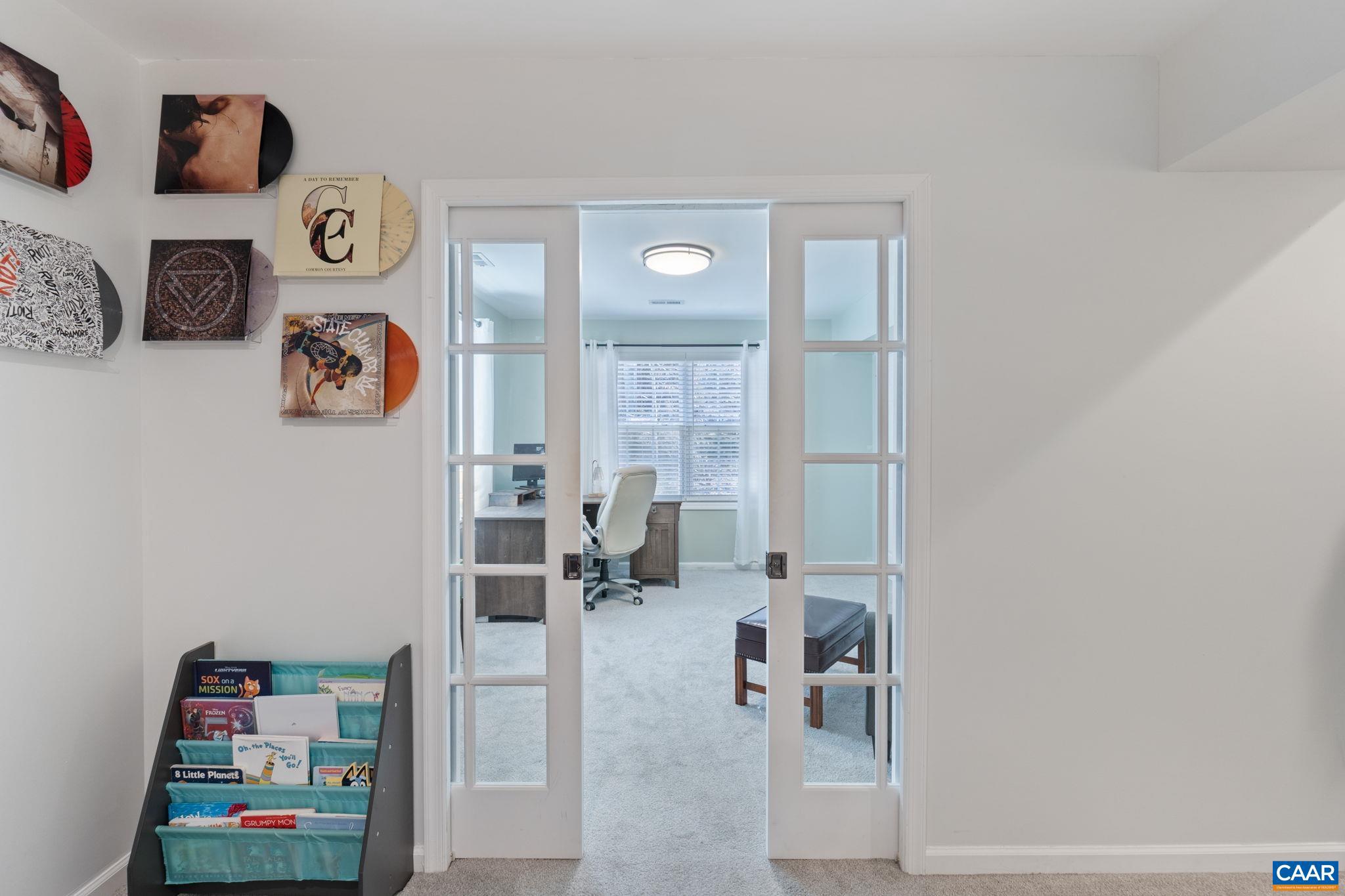 LAKE MONTICELLO - Residential