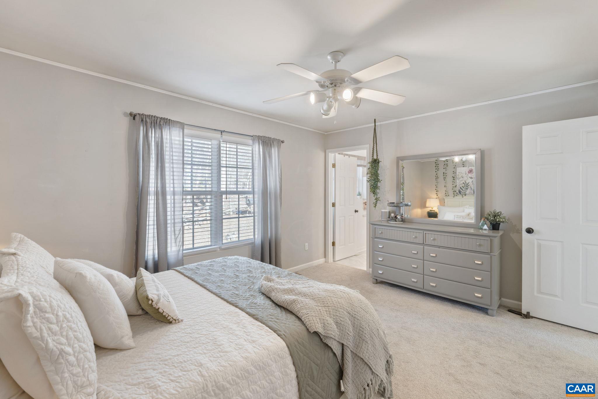 LAKE MONTICELLO - Residential