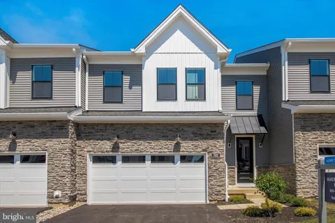 551 Trifecta Road Unit 323, Downingtown, PA 19335 - MLS#: PACT2091182