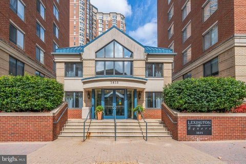 Condo For Sale - 3835 9th Street #105W<br/> ARLINGTON, VA 22203