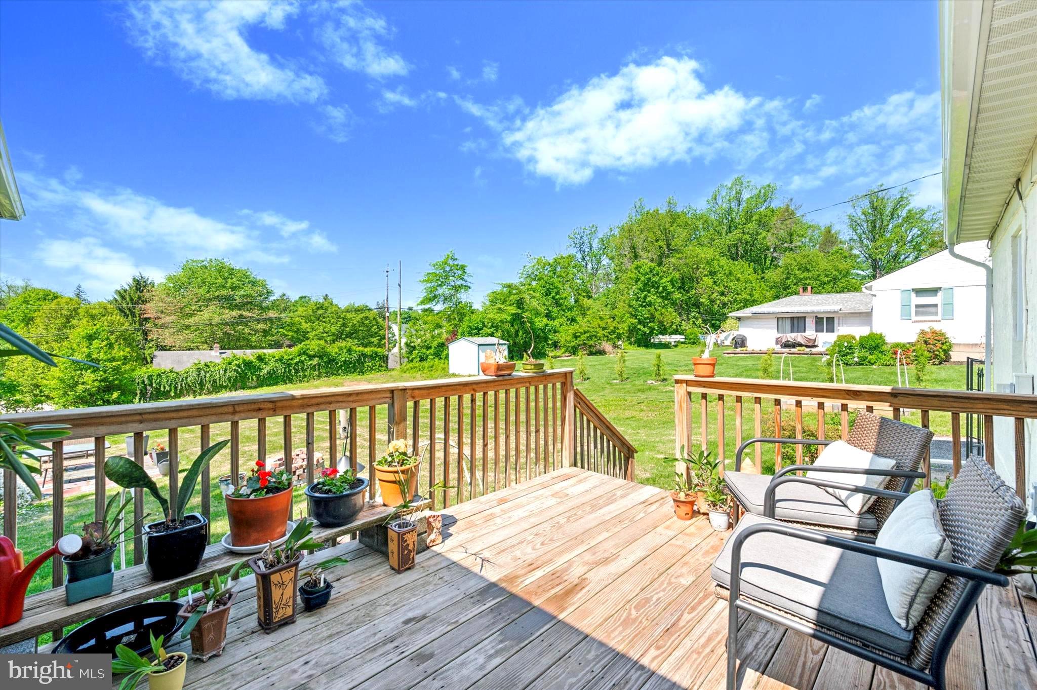 WALLINGFORD HILLS - Residential