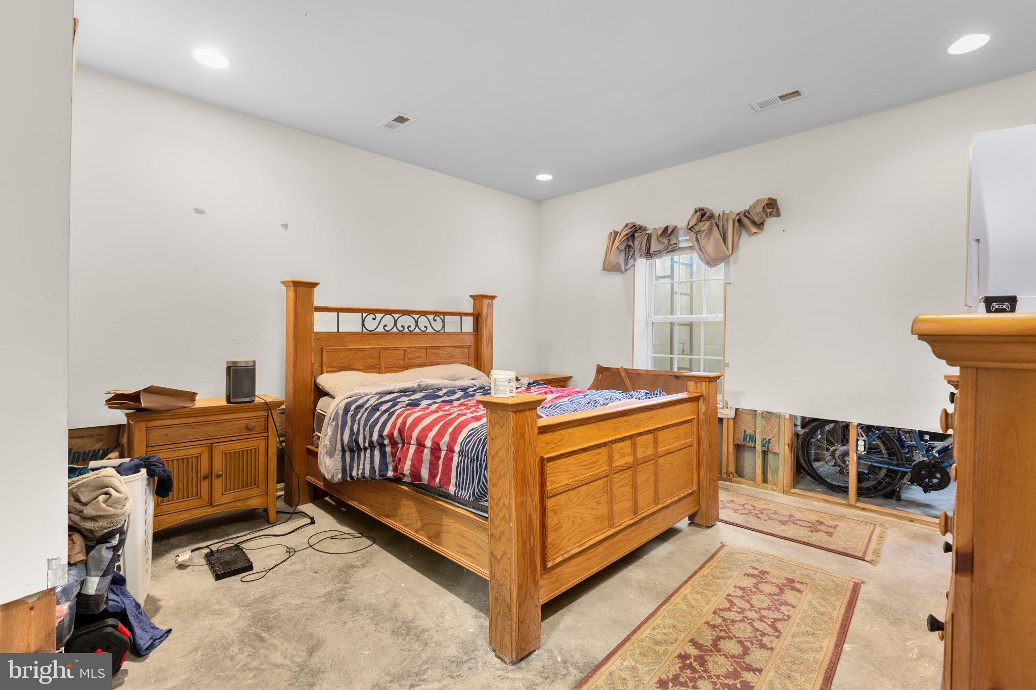 SCOTTSDALE ESTATES - Residential