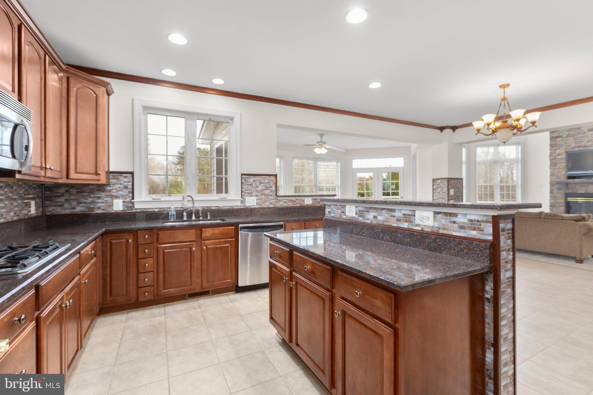 SCOTTSDALE ESTATES - Residential