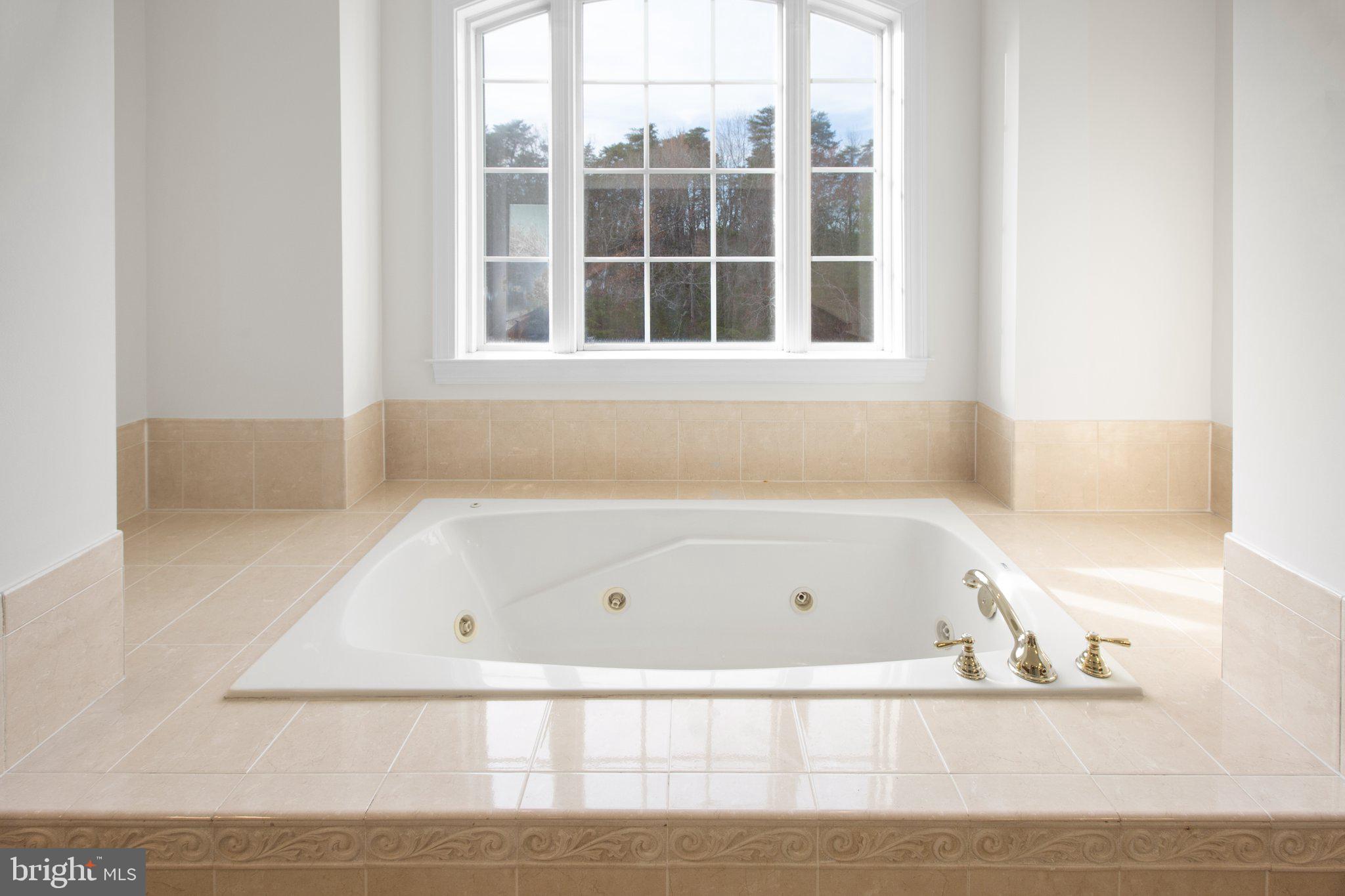 SCOTTSDALE ESTATES - Residential