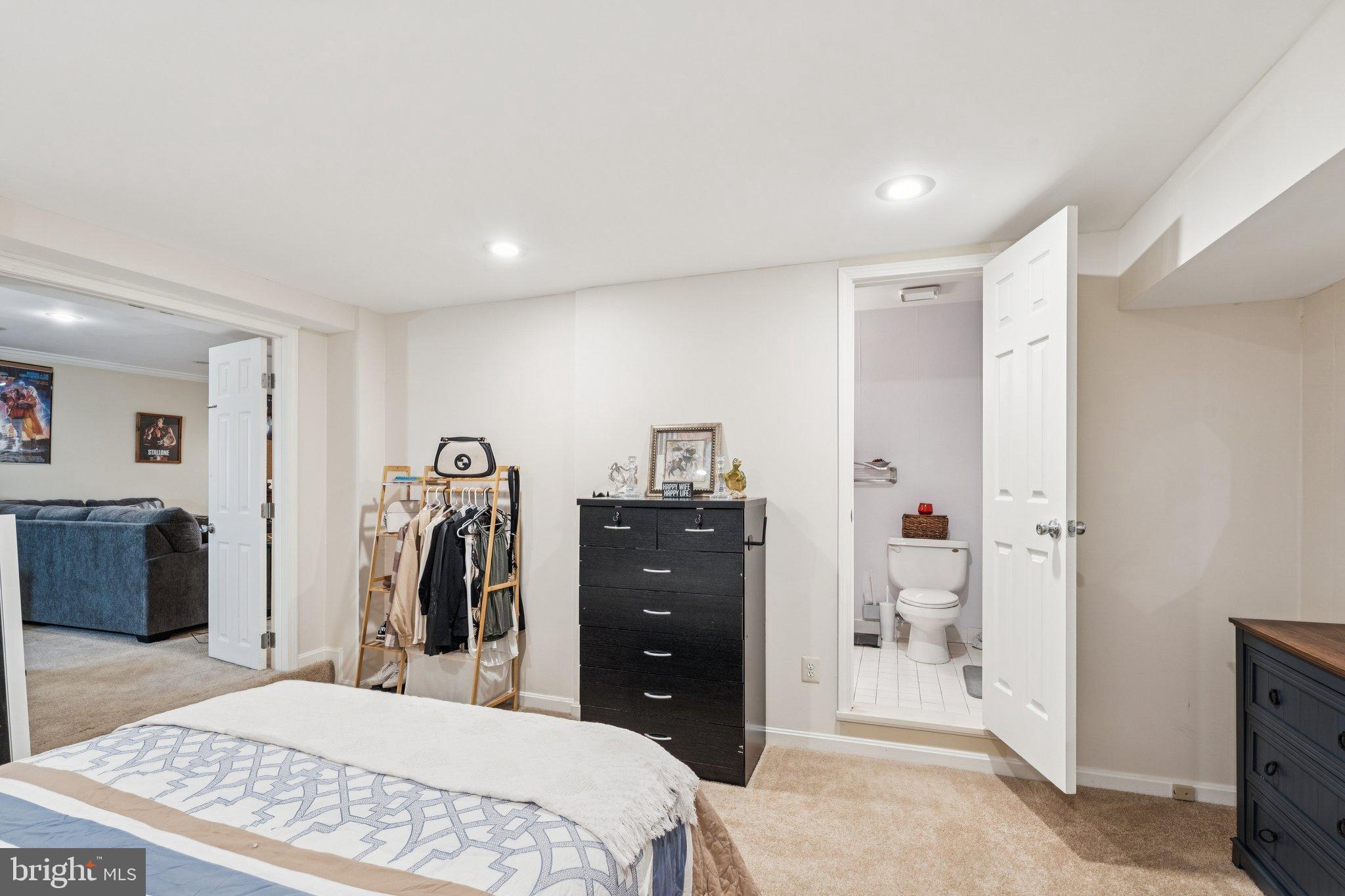 CASCADES - Residential Lease