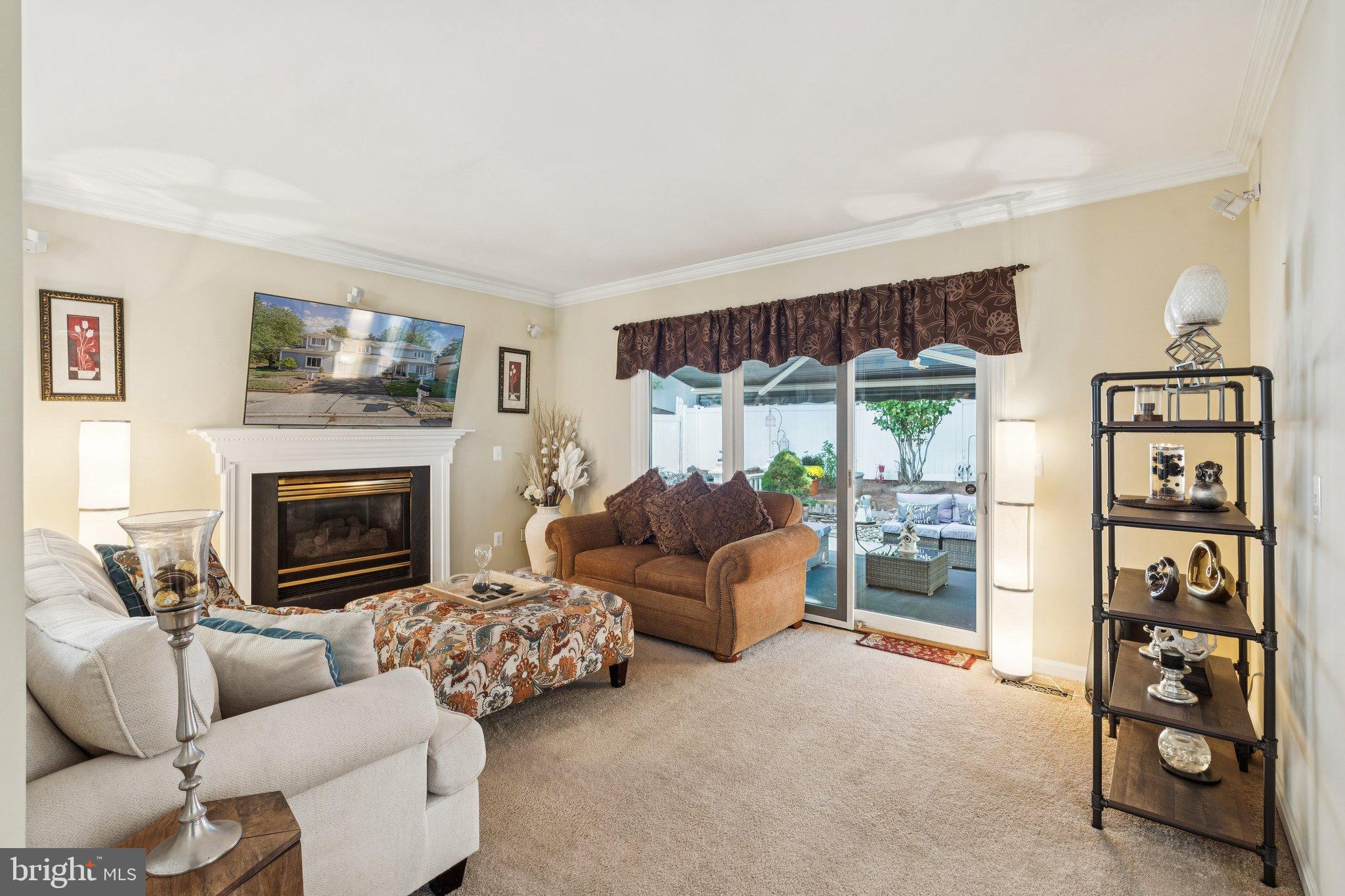 CASCADES - Residential Lease