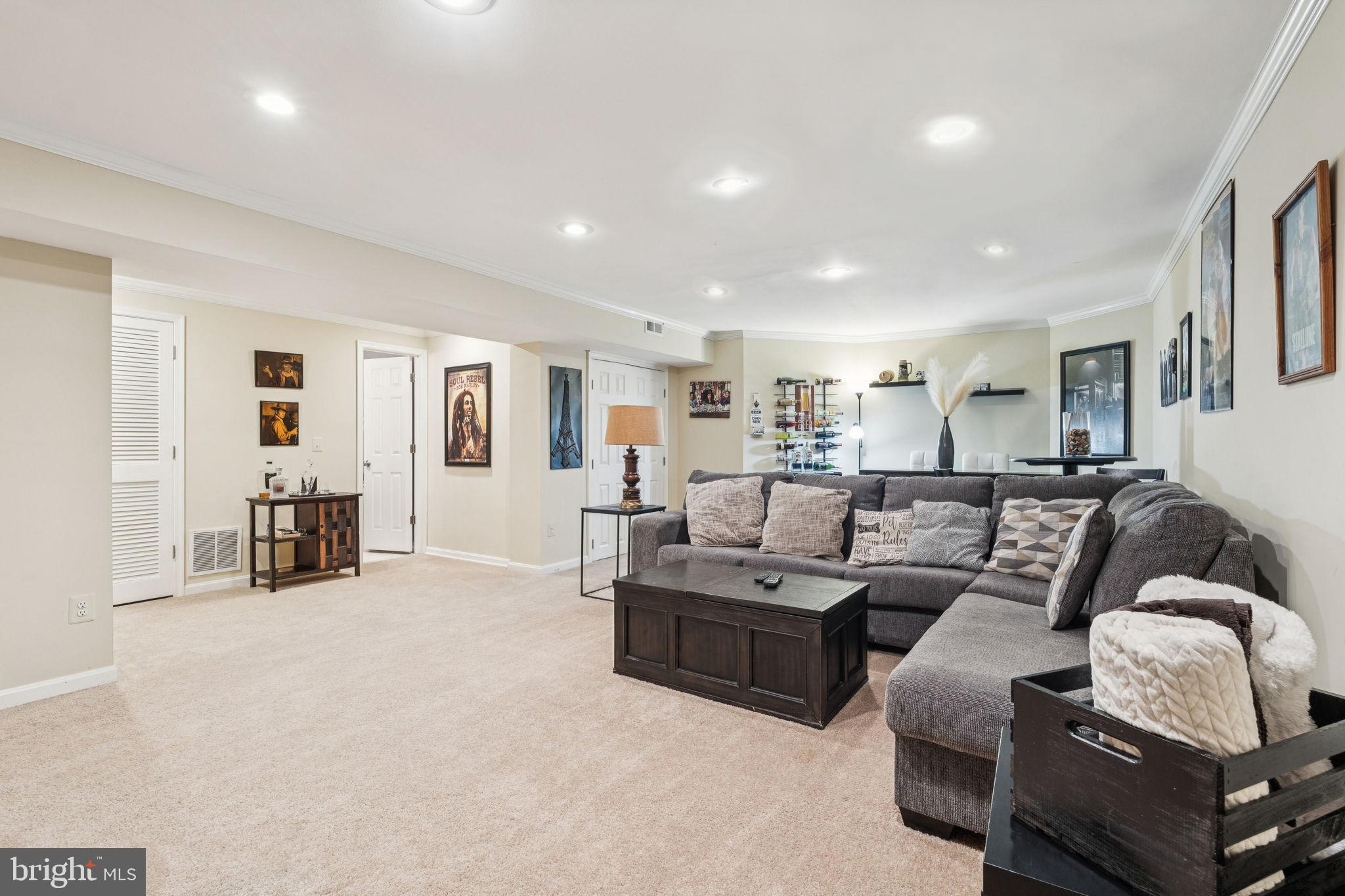 CASCADES - Residential Lease