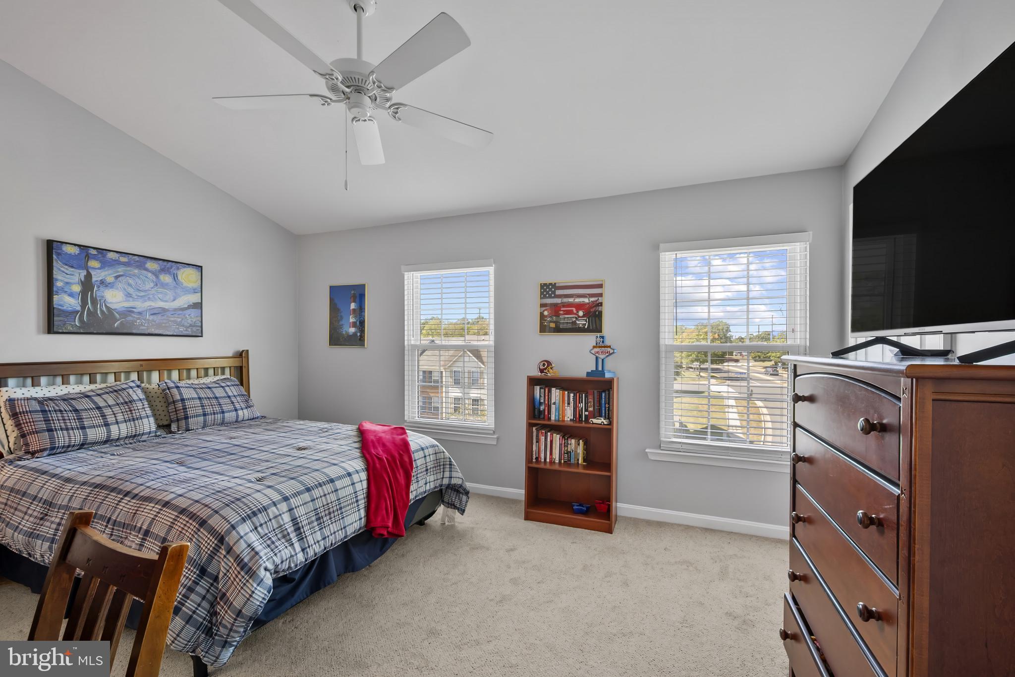 COMPTON VILLAGE - Residential