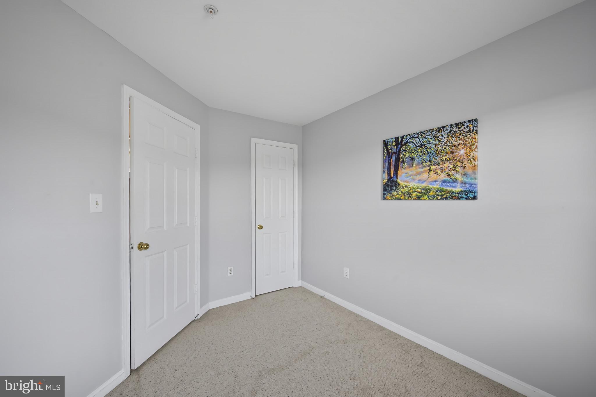 COMPTON VILLAGE - Residential