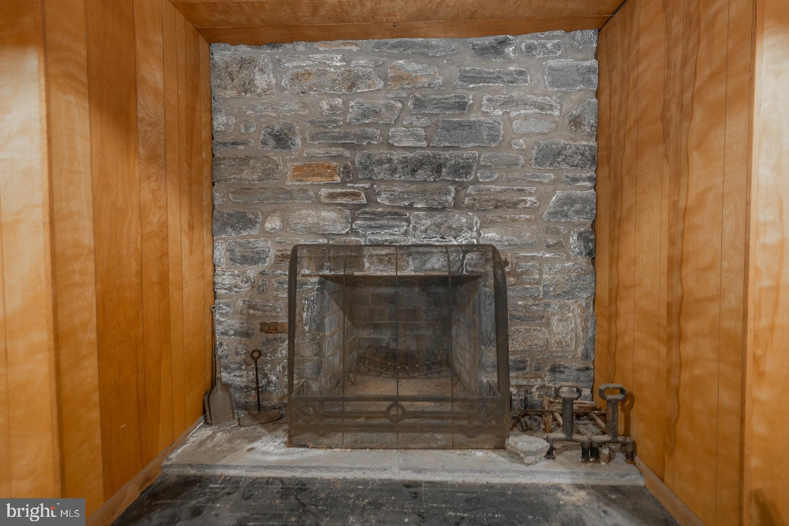 LAFAYETTE HILL - Residential