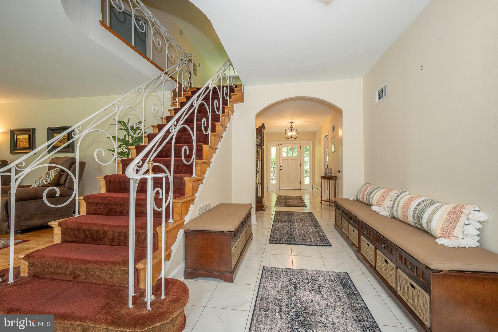 LAFAYETTE HILL - Residential