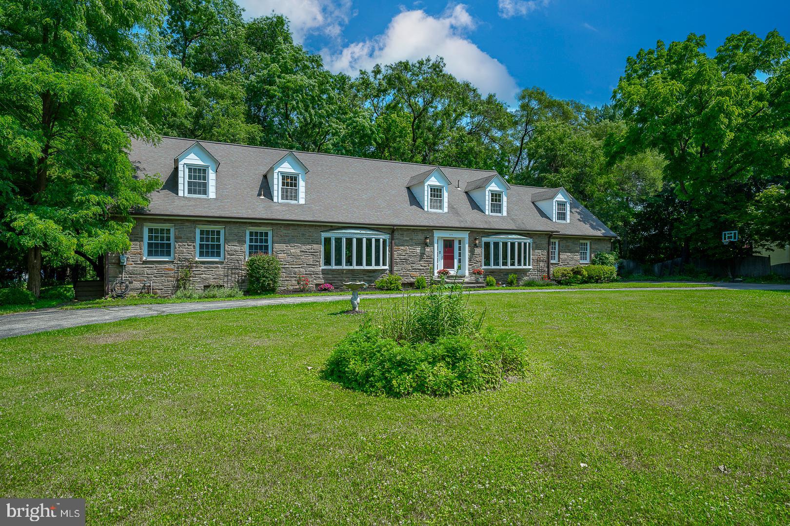 LAFAYETTE HILL - Residential