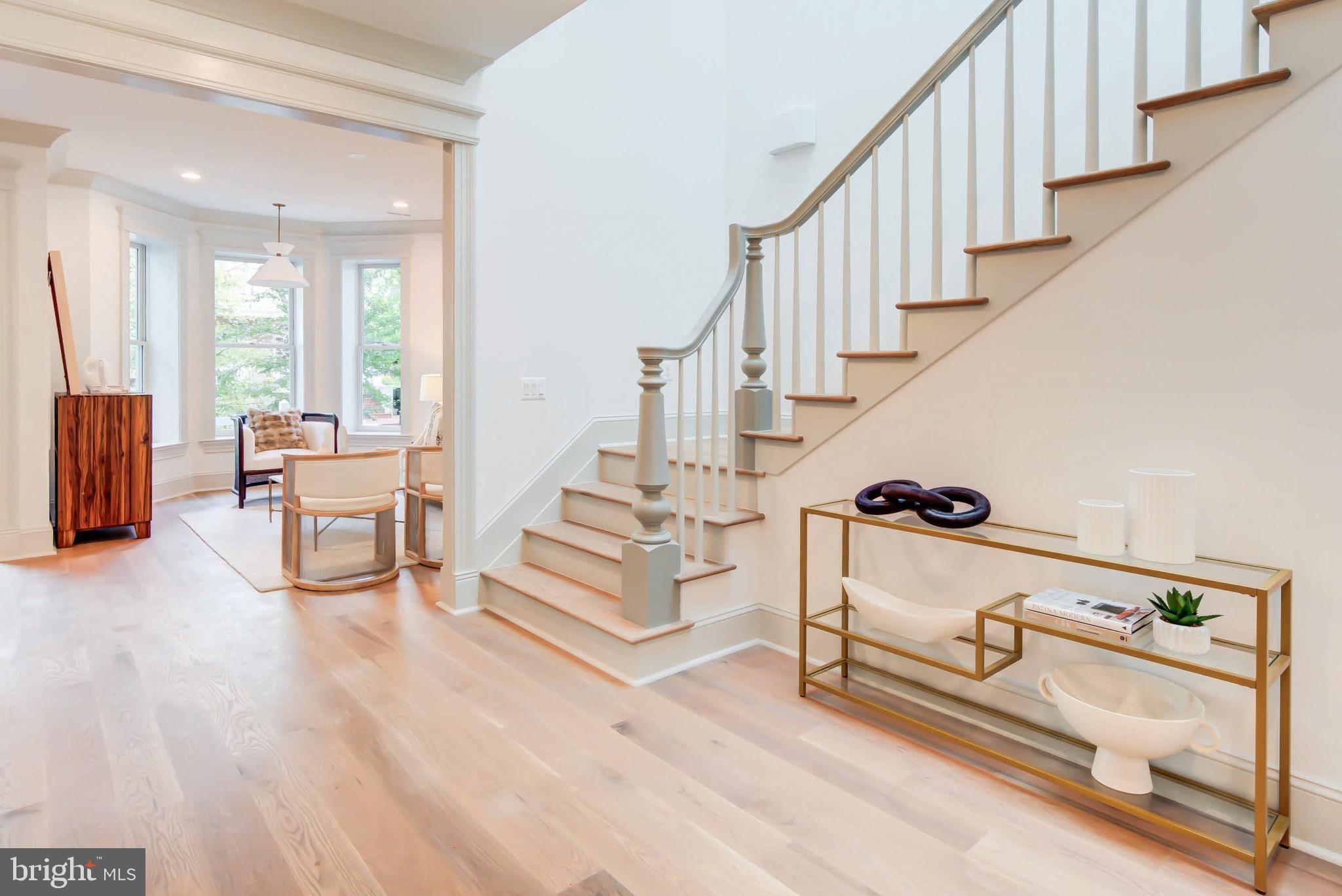 CAPITOL HILL - Residential