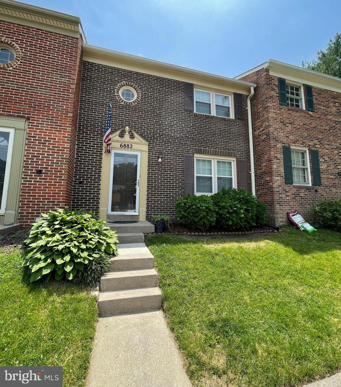 TOWNES OF ORANGE HUNT - Residential Lease