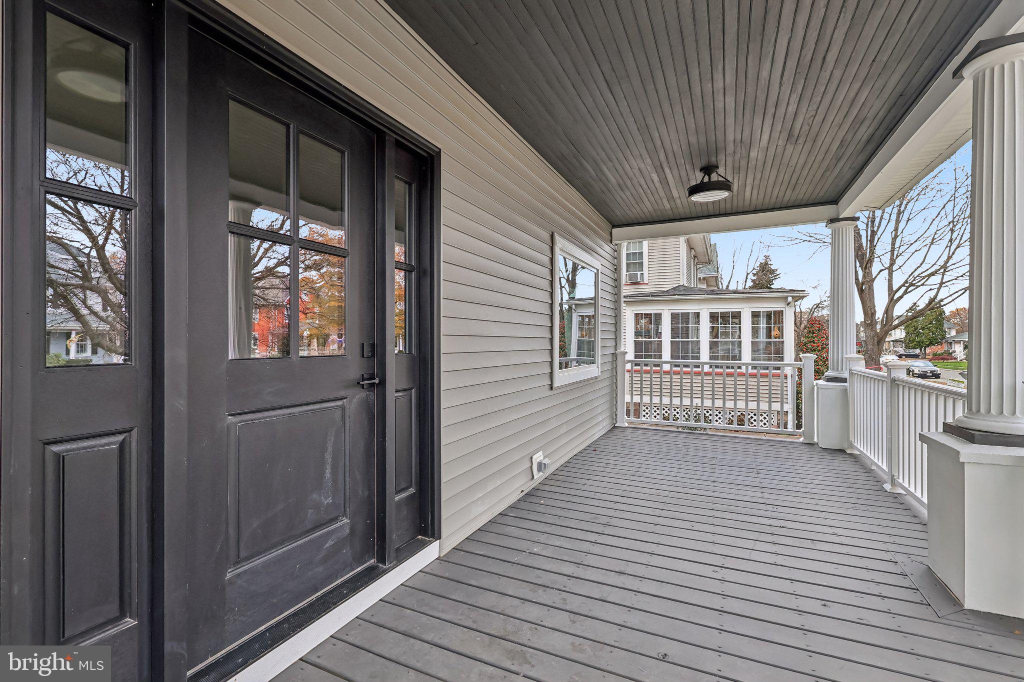 717 WASHINGTON AVENUE