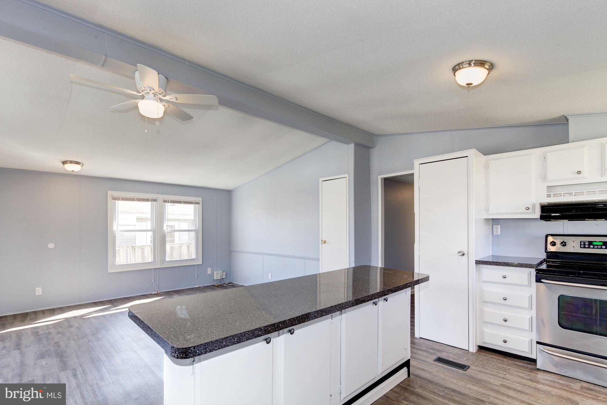 MOUNTAIN BUSH ESTATES - Residential Lease