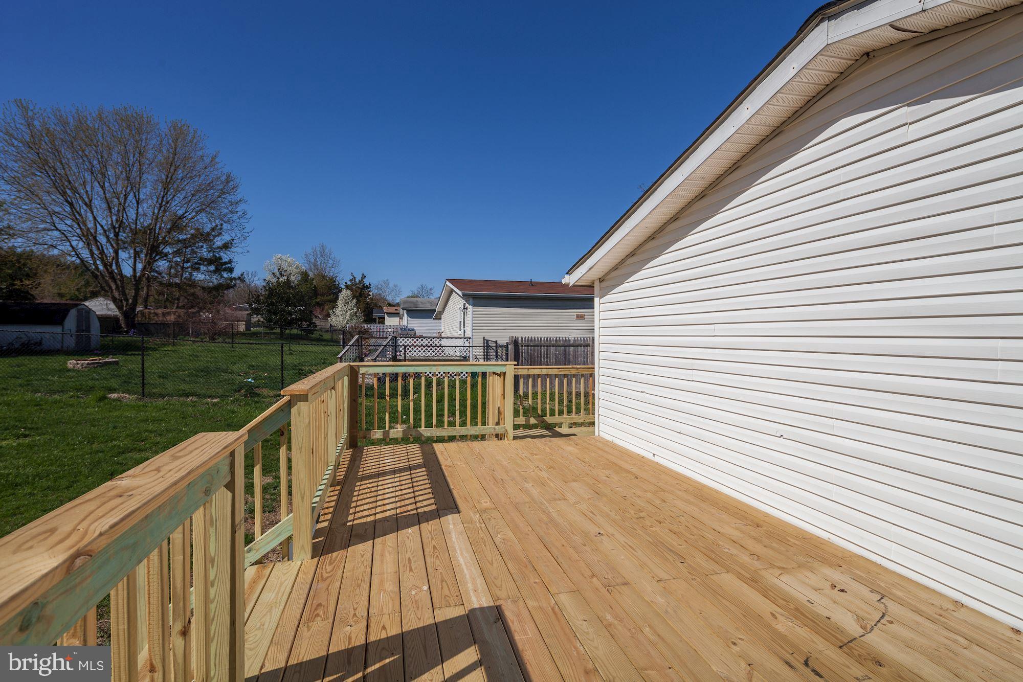 MOUNTAIN BUSH ESTATES - Residential Lease