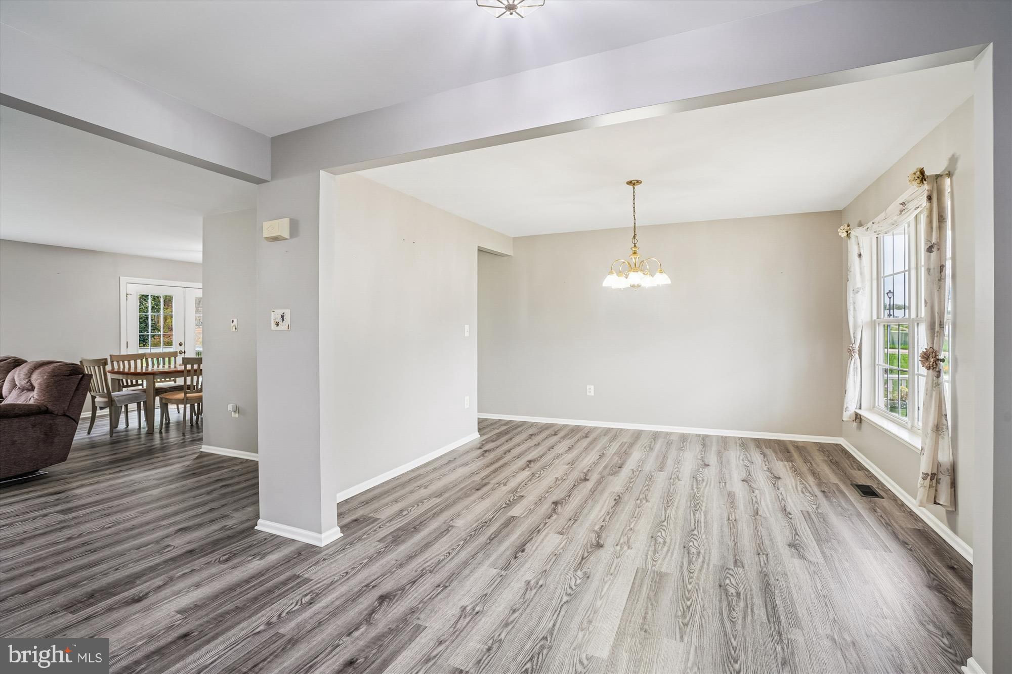 ENGLAND RUN NORTH - Residential