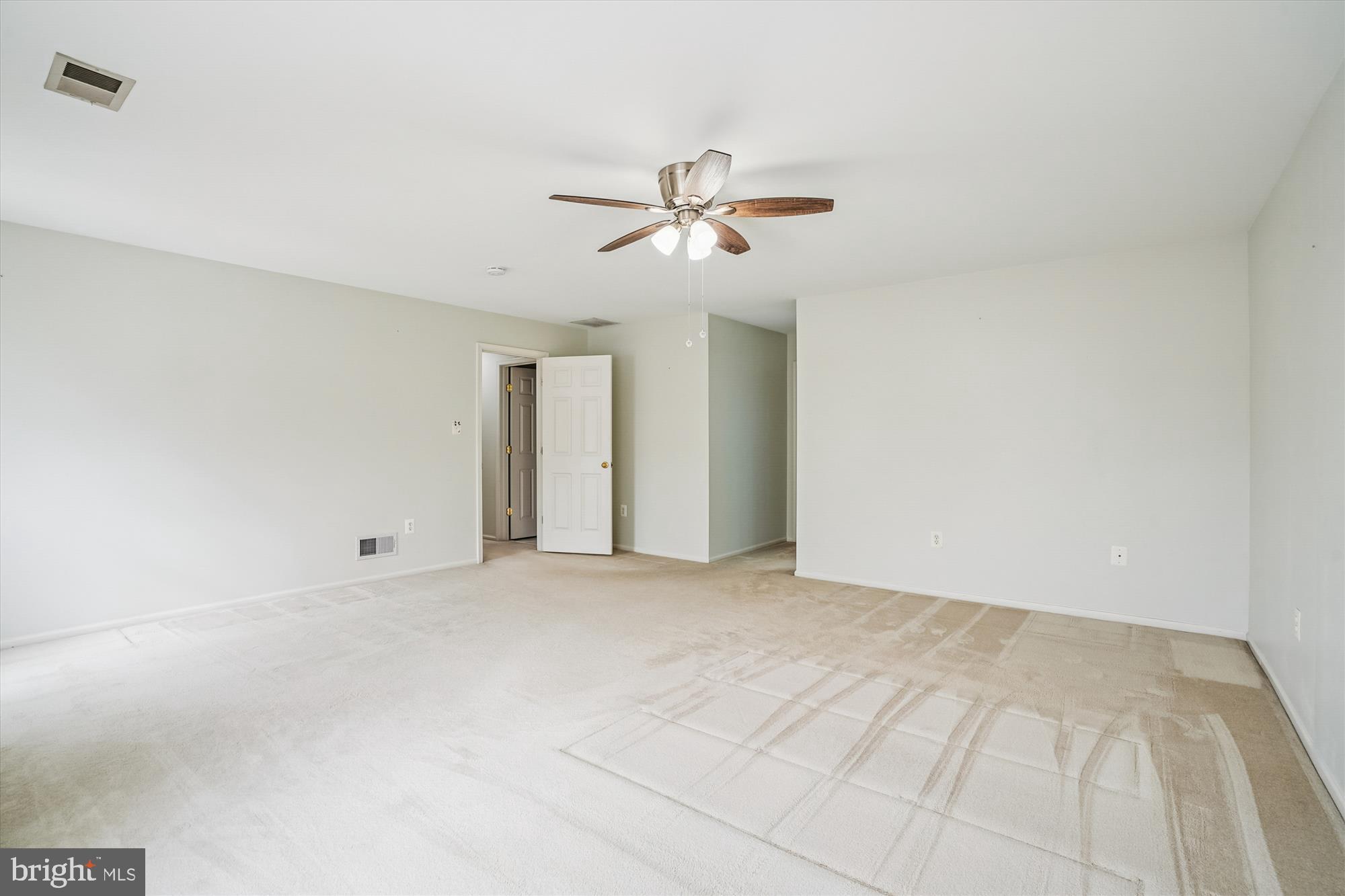 ENGLAND RUN NORTH - Residential