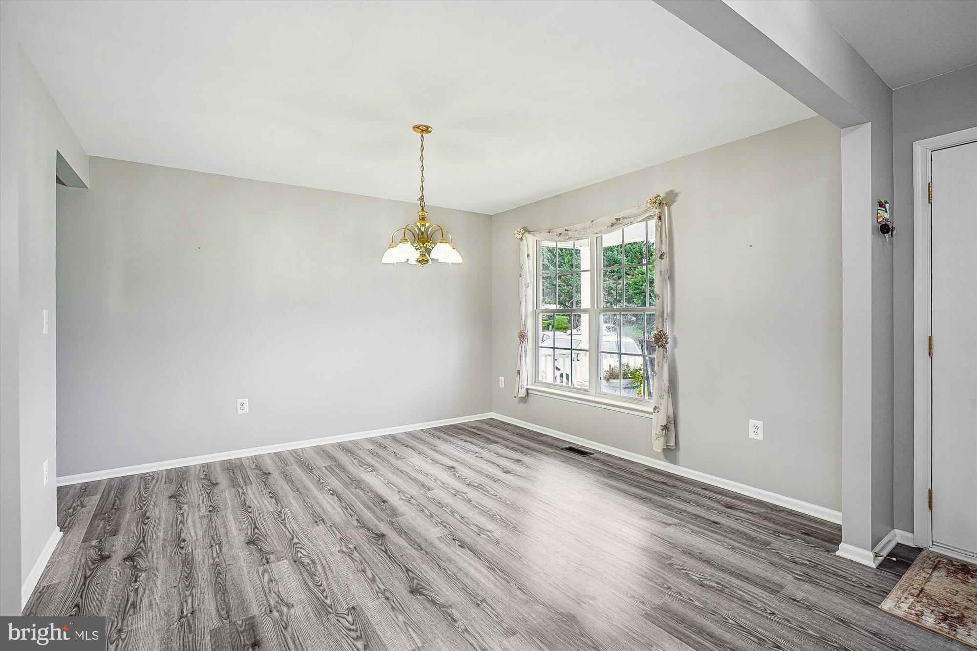 ENGLAND RUN NORTH - Residential