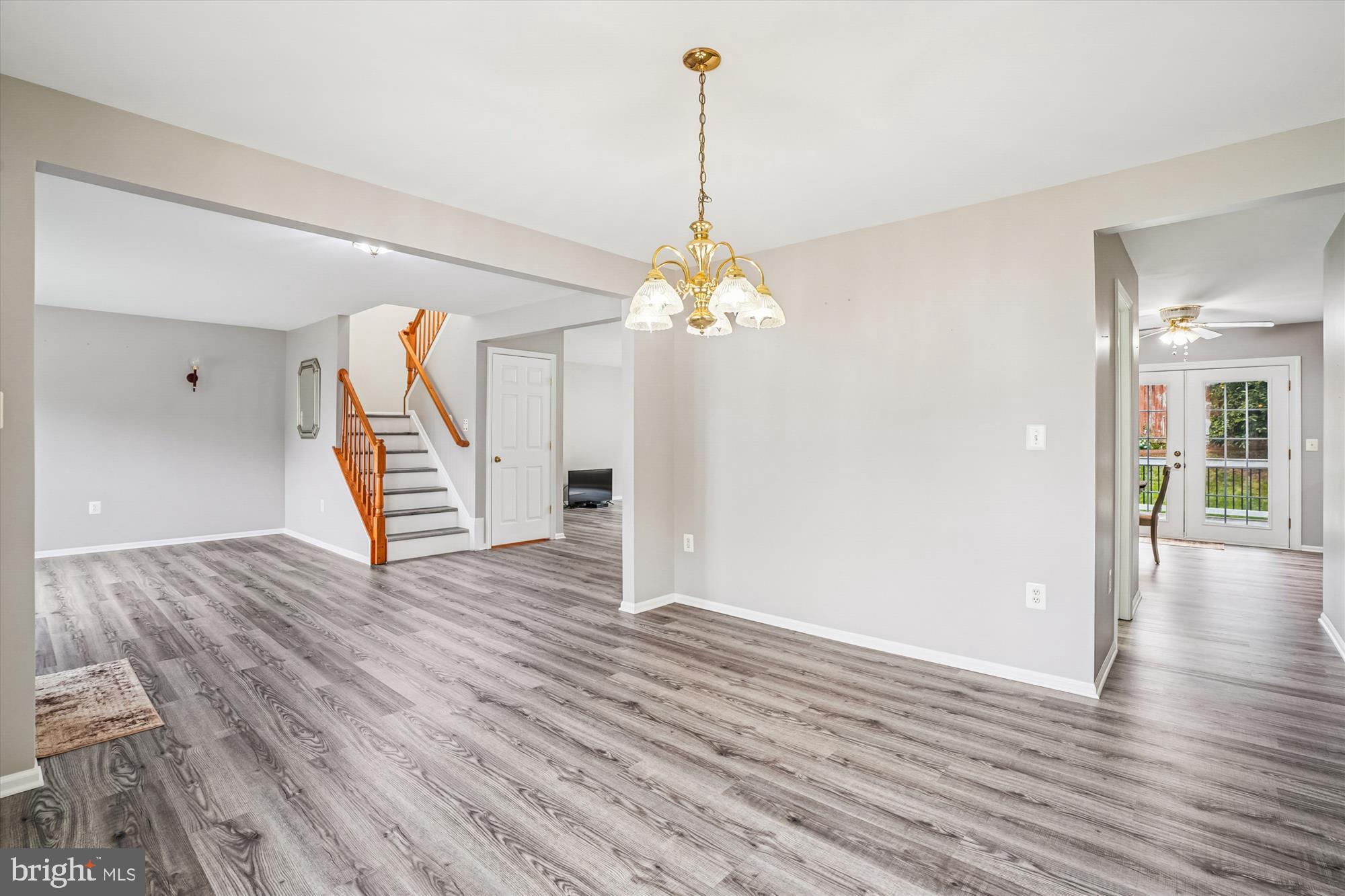 ENGLAND RUN NORTH - Residential