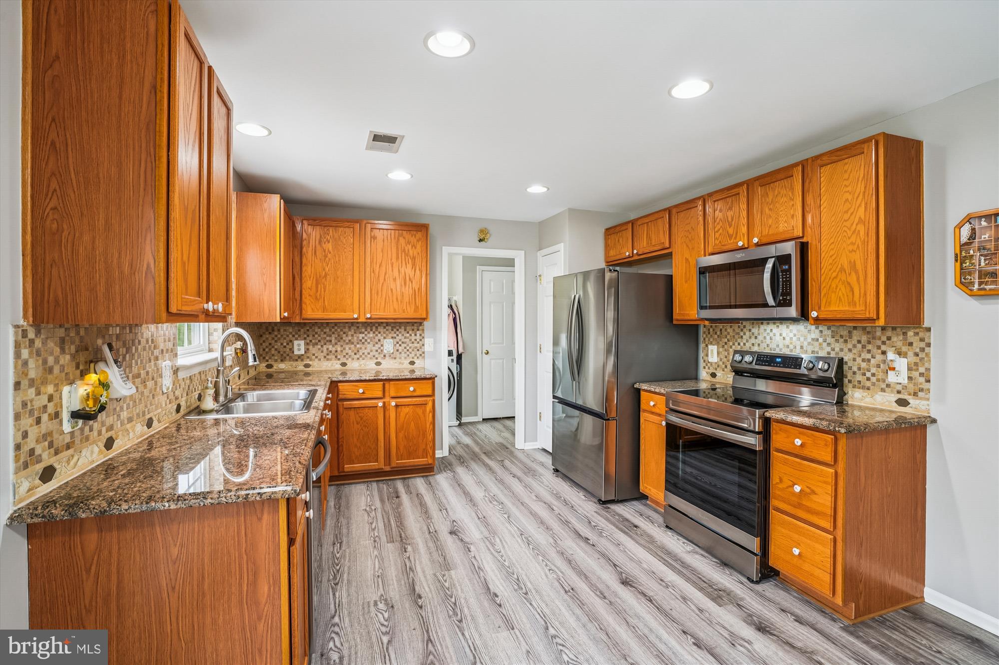 ENGLAND RUN NORTH - Residential