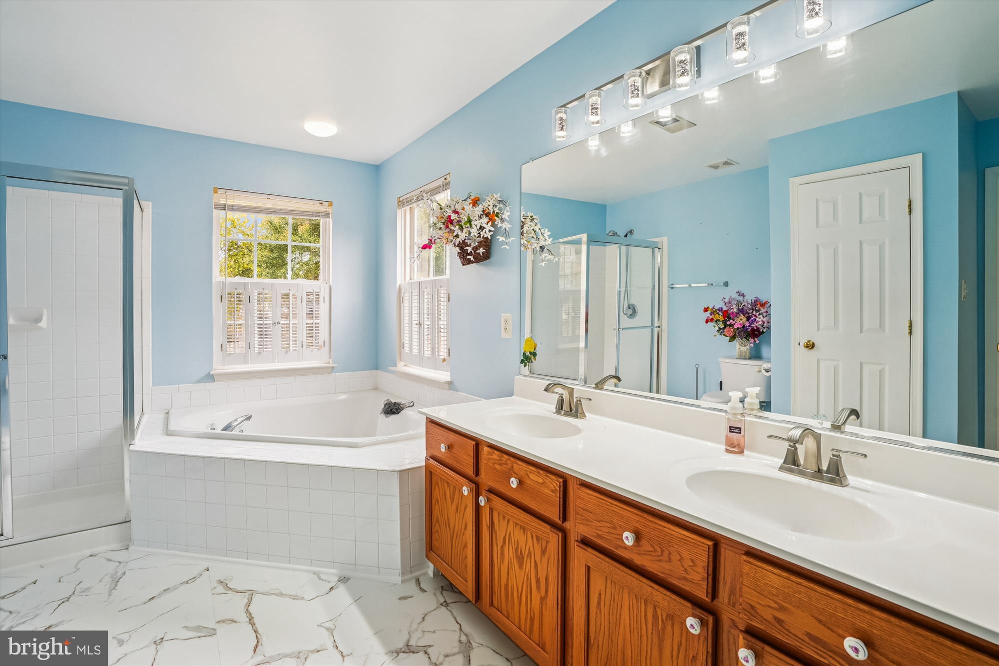 ENGLAND RUN NORTH - Residential