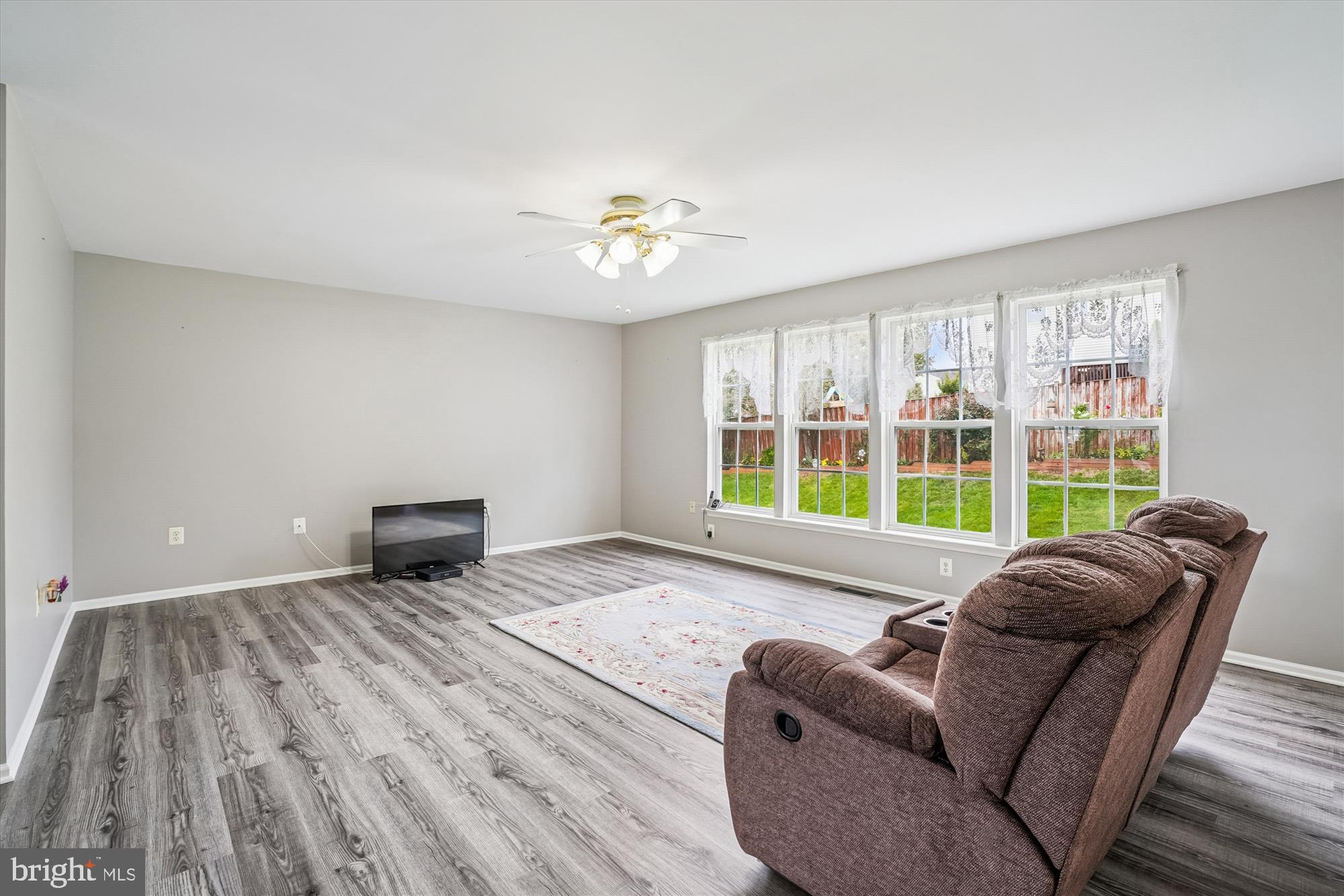 ENGLAND RUN NORTH - Residential