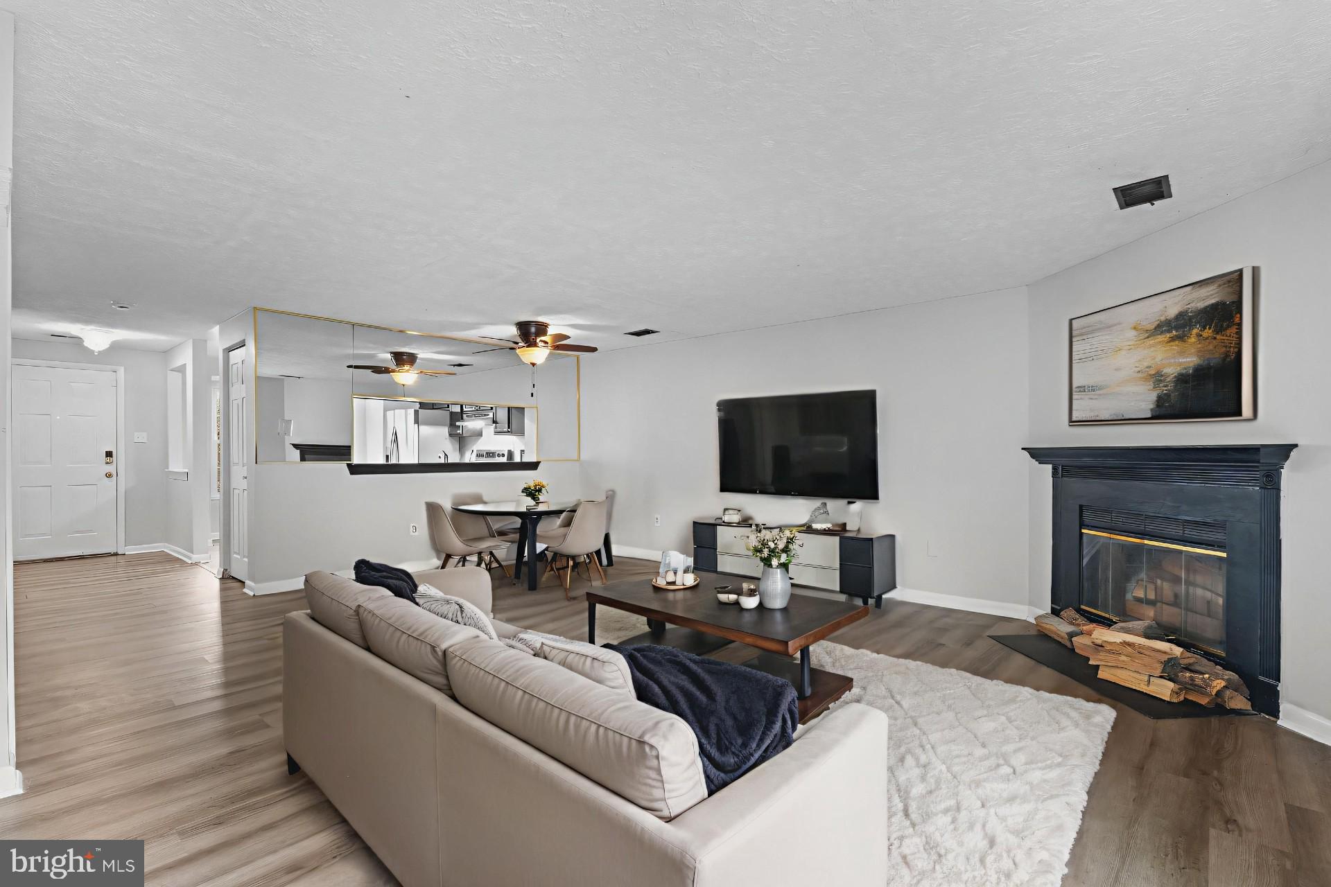 FORESTVILLE PARK - Residential