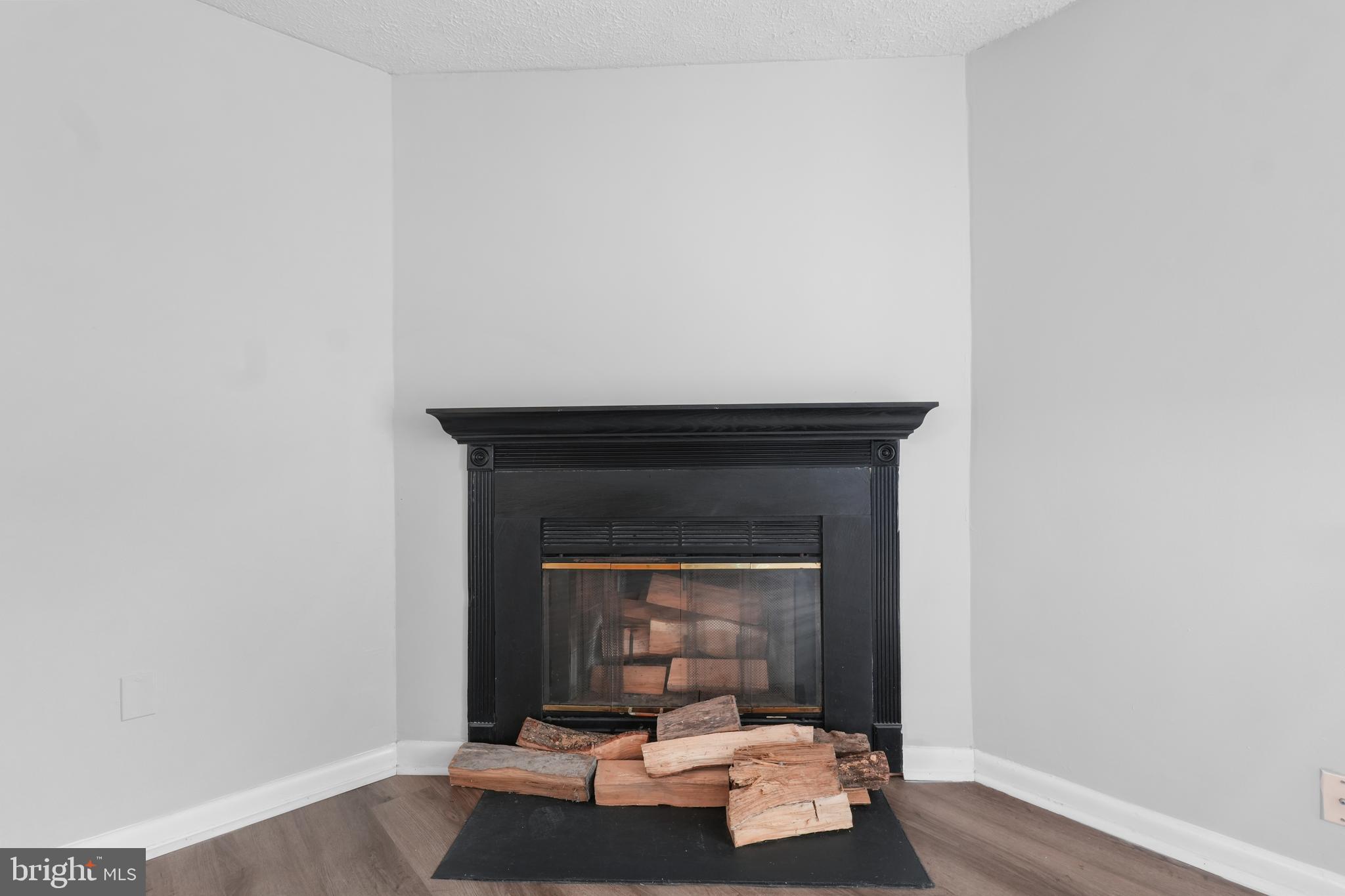 FORESTVILLE PARK - Residential