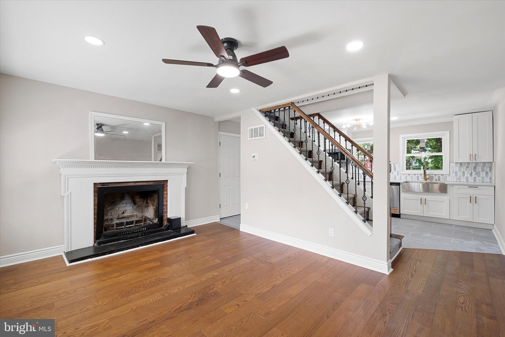305 N OGLE AVENUE